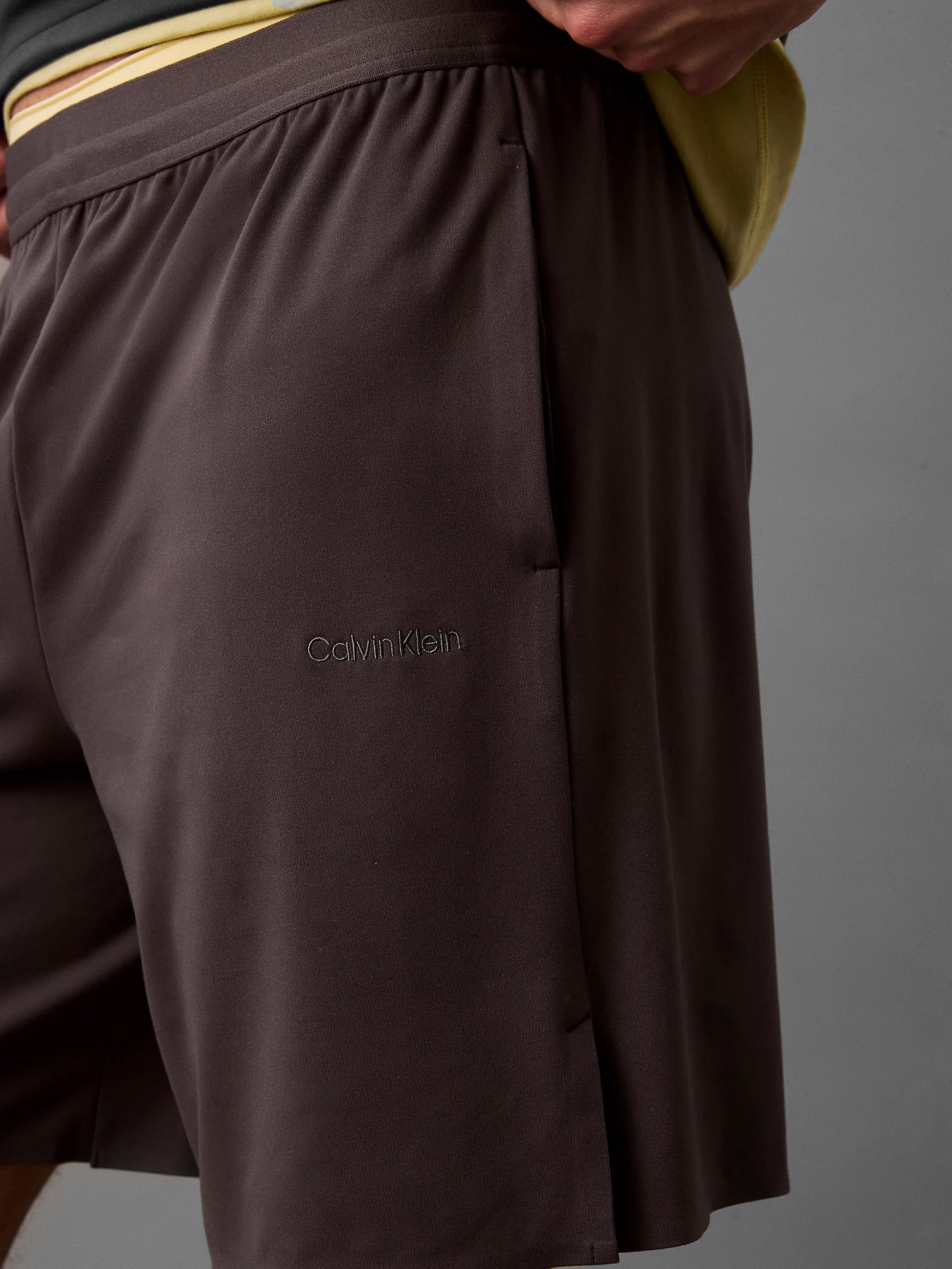 Повседневные шорты Calvin Klein модель LVGMS5S850-5DG Повседневные шорты Calvin Klein модель LVGMS5S850-5DG Фото