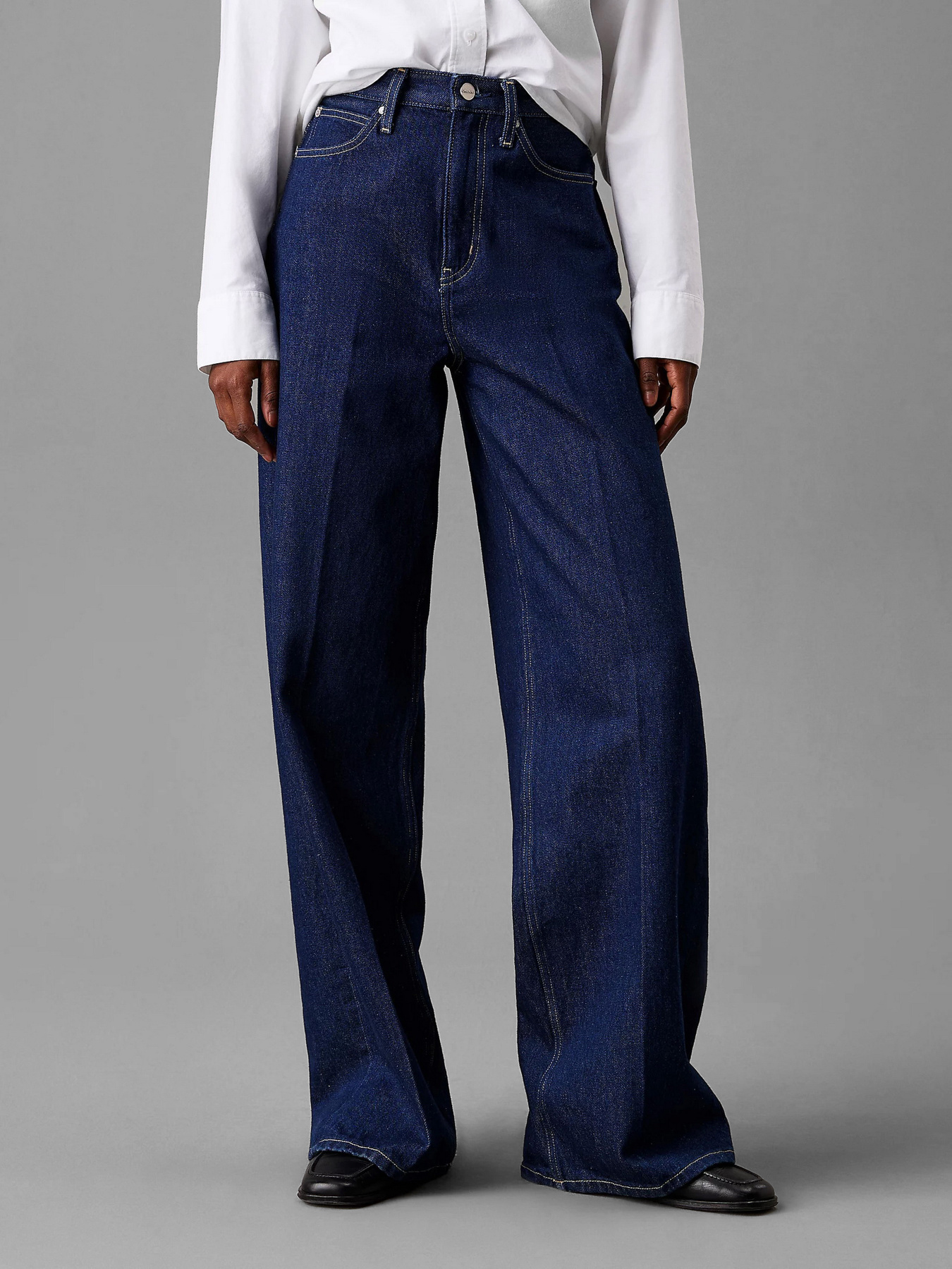 Широкі джинси Calvin Klein модель K20K208253-1AQ Фото