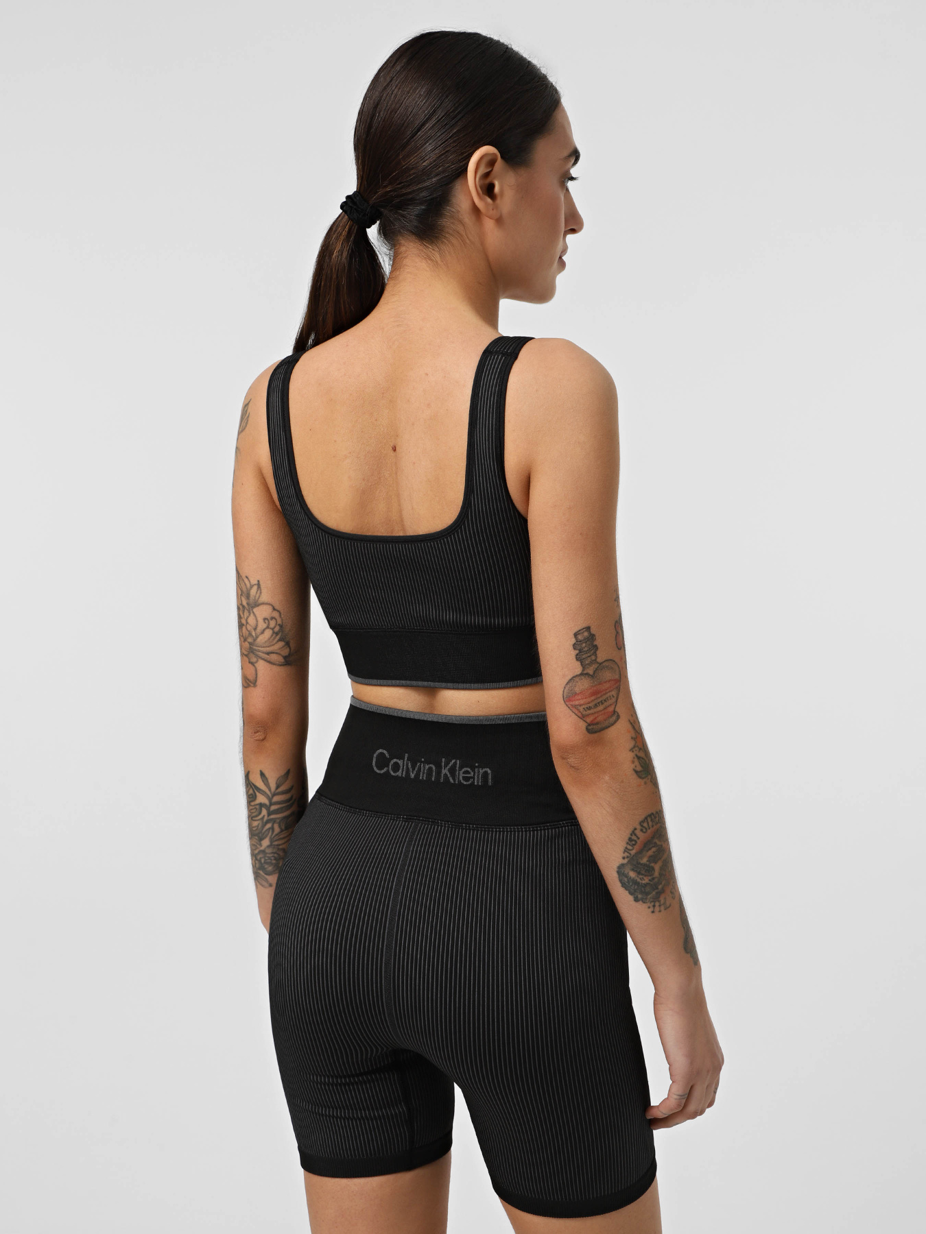 Топ спортивный Calvin Klein модель 00GWS4K220-UB1 Фото