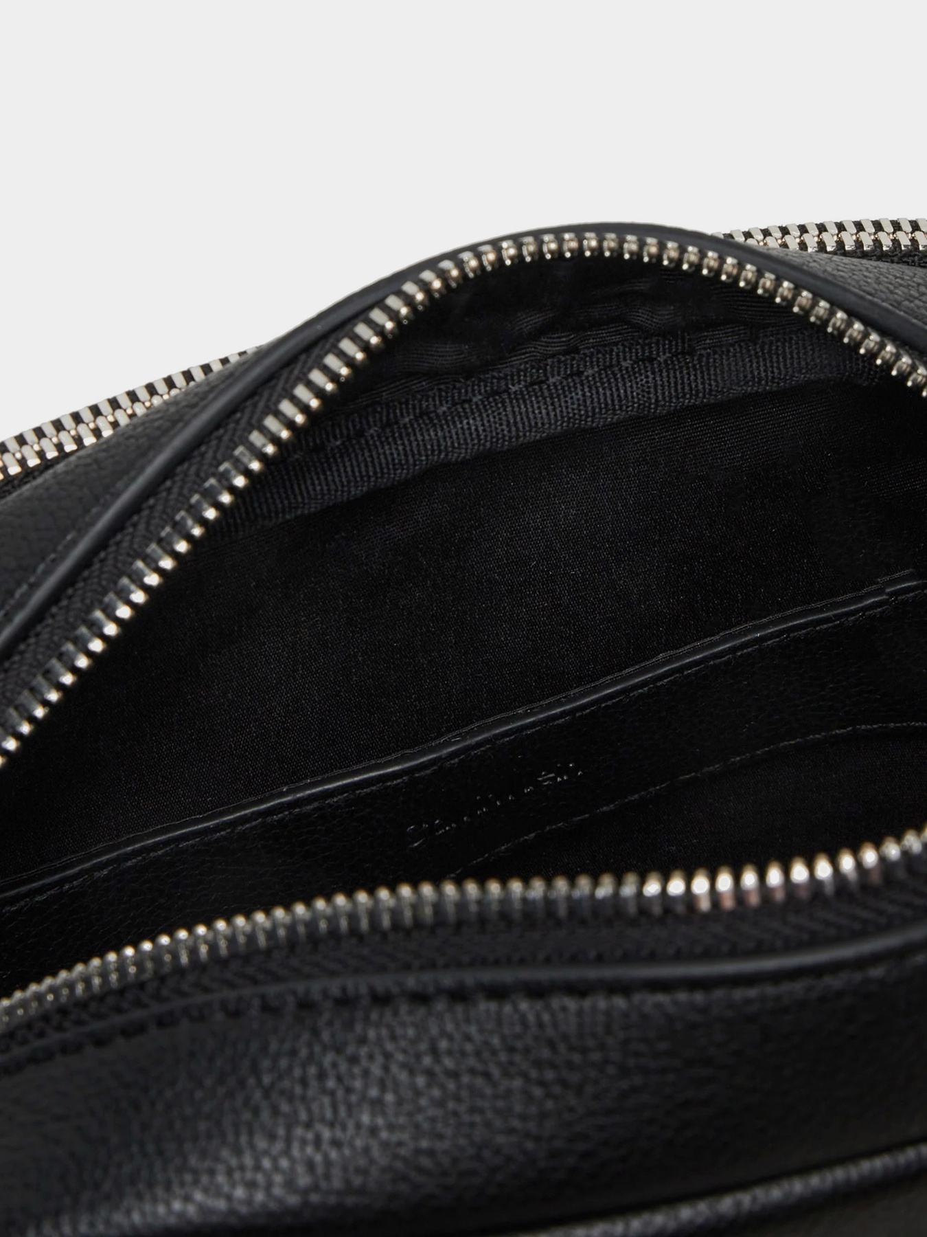 Мессенджер Calvin Klein модель LV04D3076G-UB1 Фото