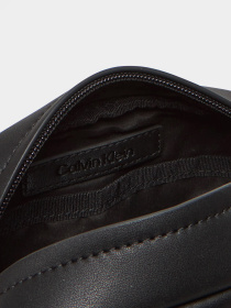 Мессенджер Calvin Klein модель LV04D3089G-UB1 Фото