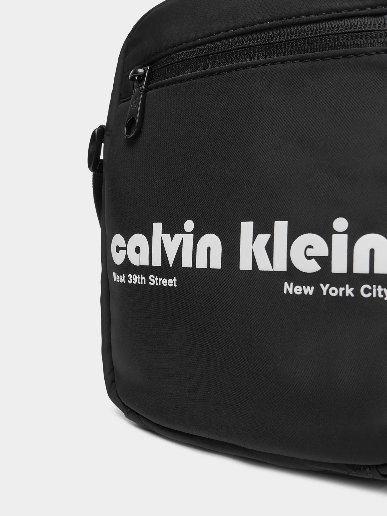 Мессенджер Calvin Klein модель LV04G3180G-UB1 Фото