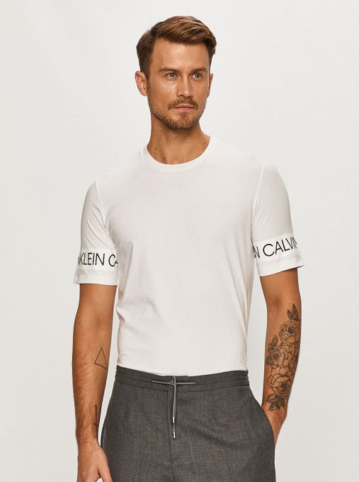 Футболки и поло Calvin Klein модель 00GMF0K186-100 Фото