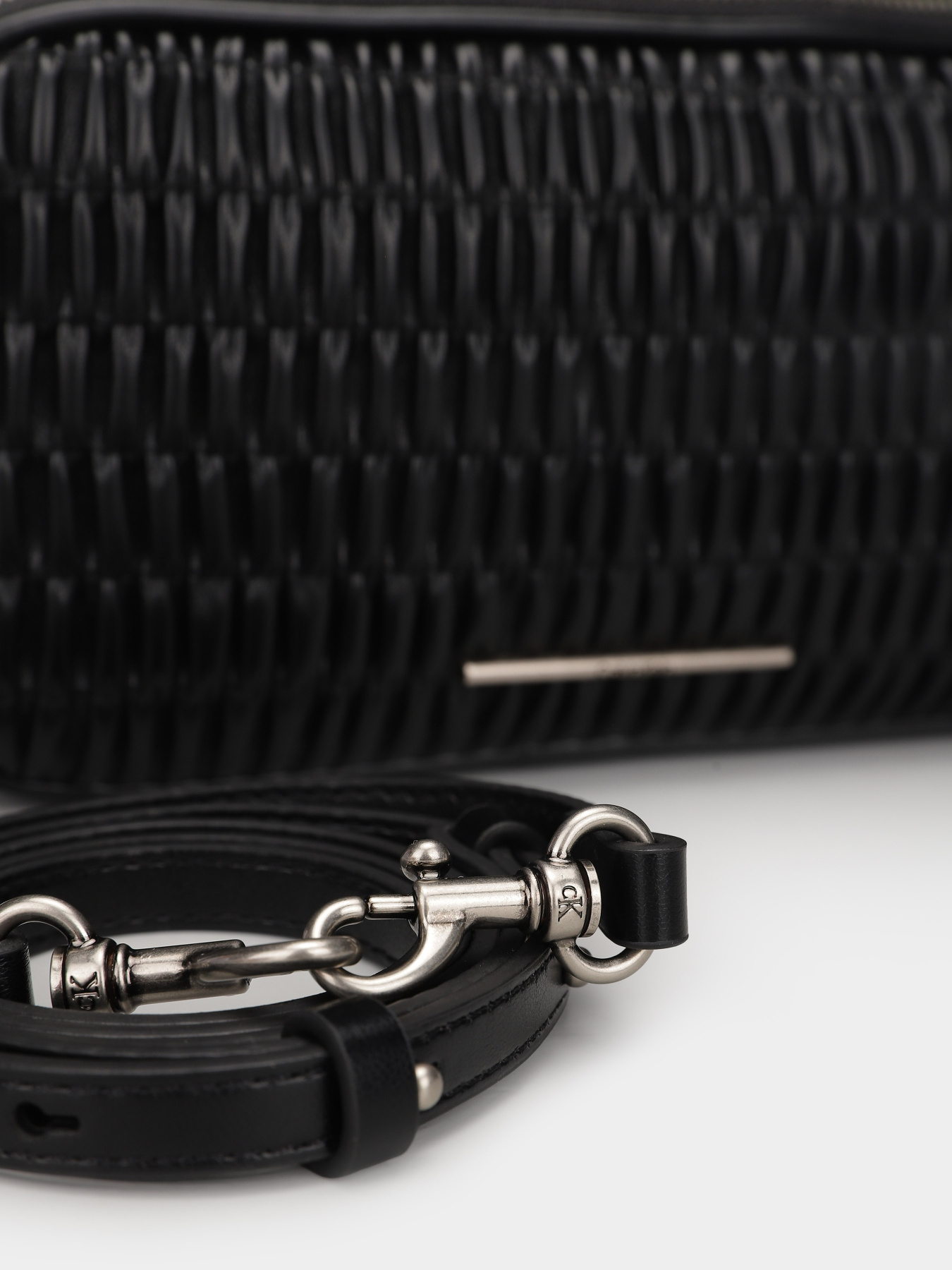 Крос-боді Calvin Klein модель LV04K3184G-UB1 Фото