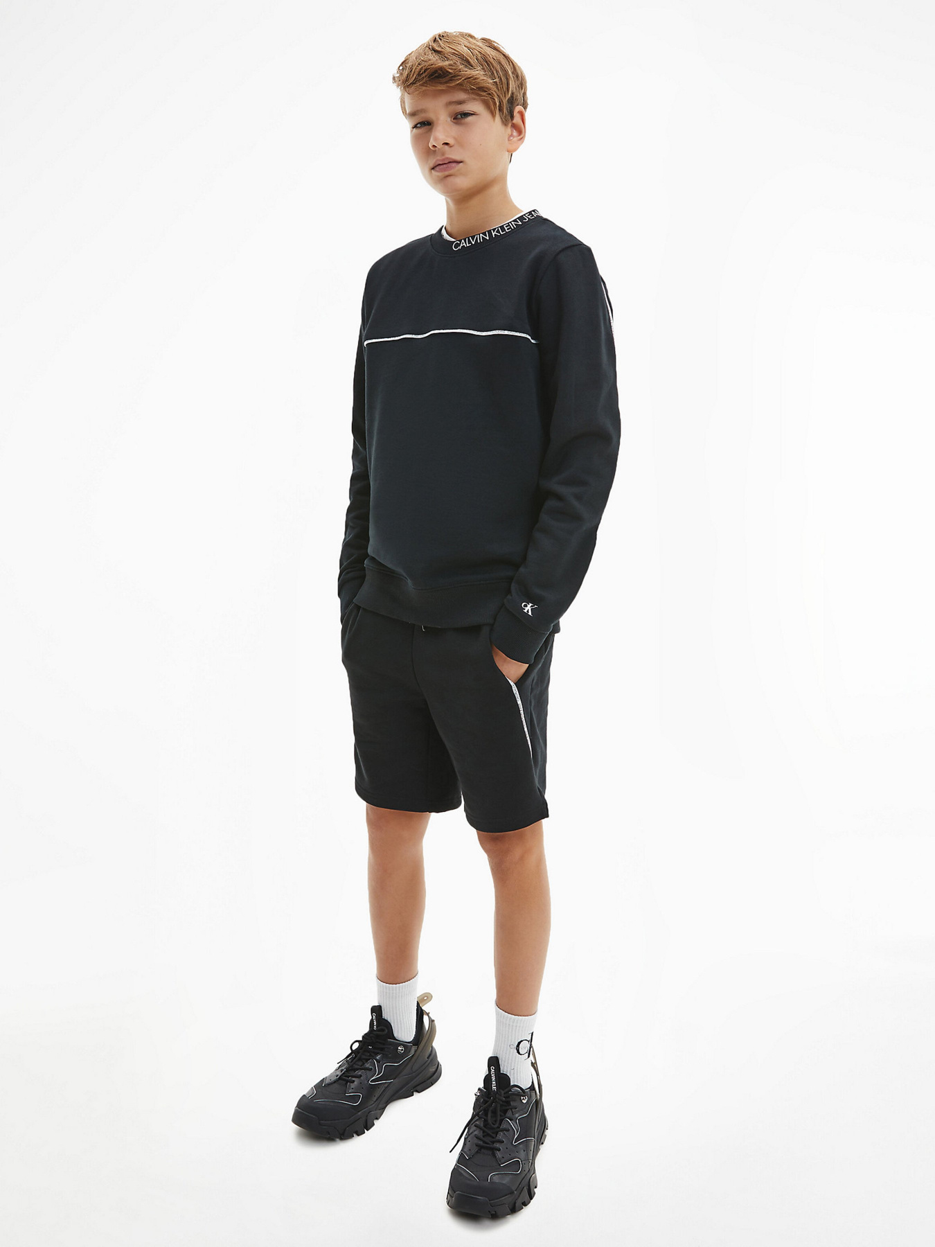 Світшот Calvin Klein модель IB0IB00676-BEH Фото