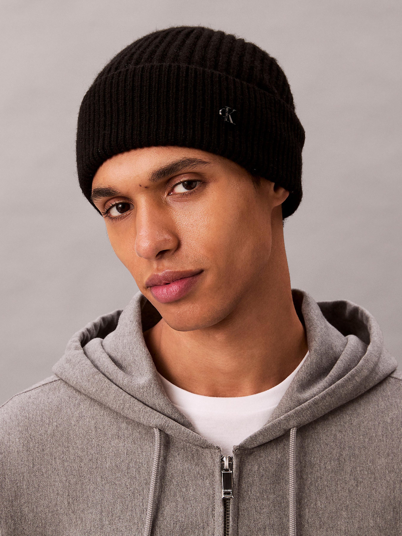 Шапка Calvin Klein модель LV04D8032G-UB1 Фото