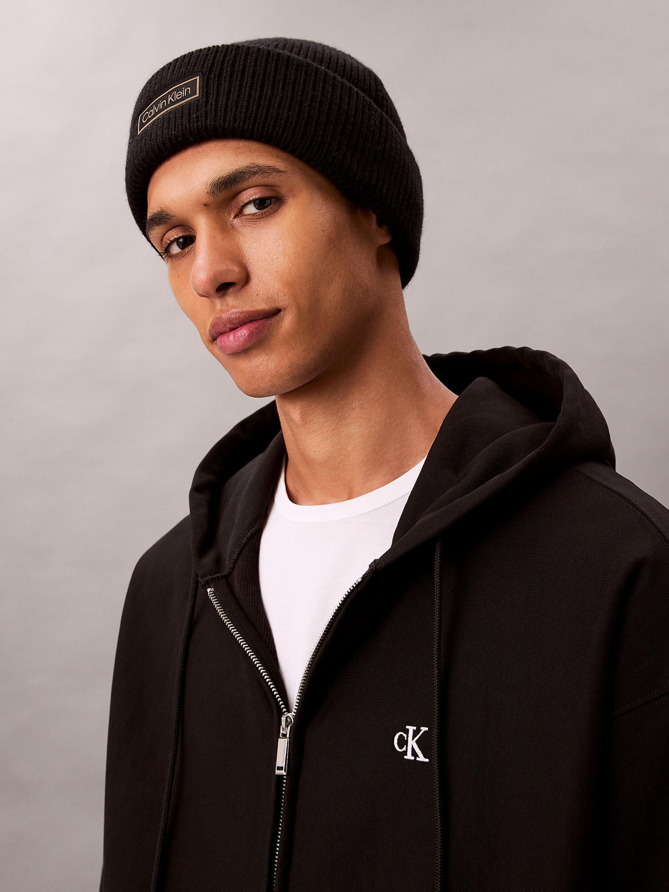 Шапка Calvin Klein модель LV04D8058G-UB1 Фото