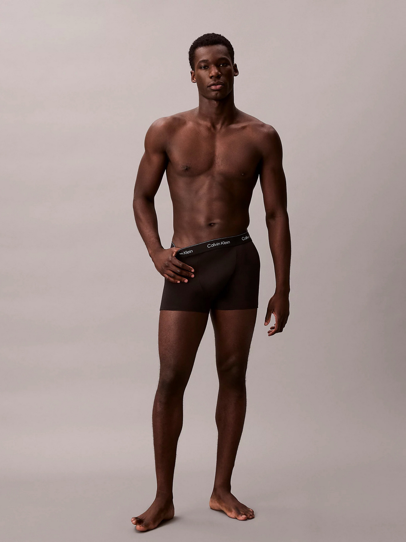 Набір трусів Calvin Klein Underwear модель LV00NB4286-0FL Фото