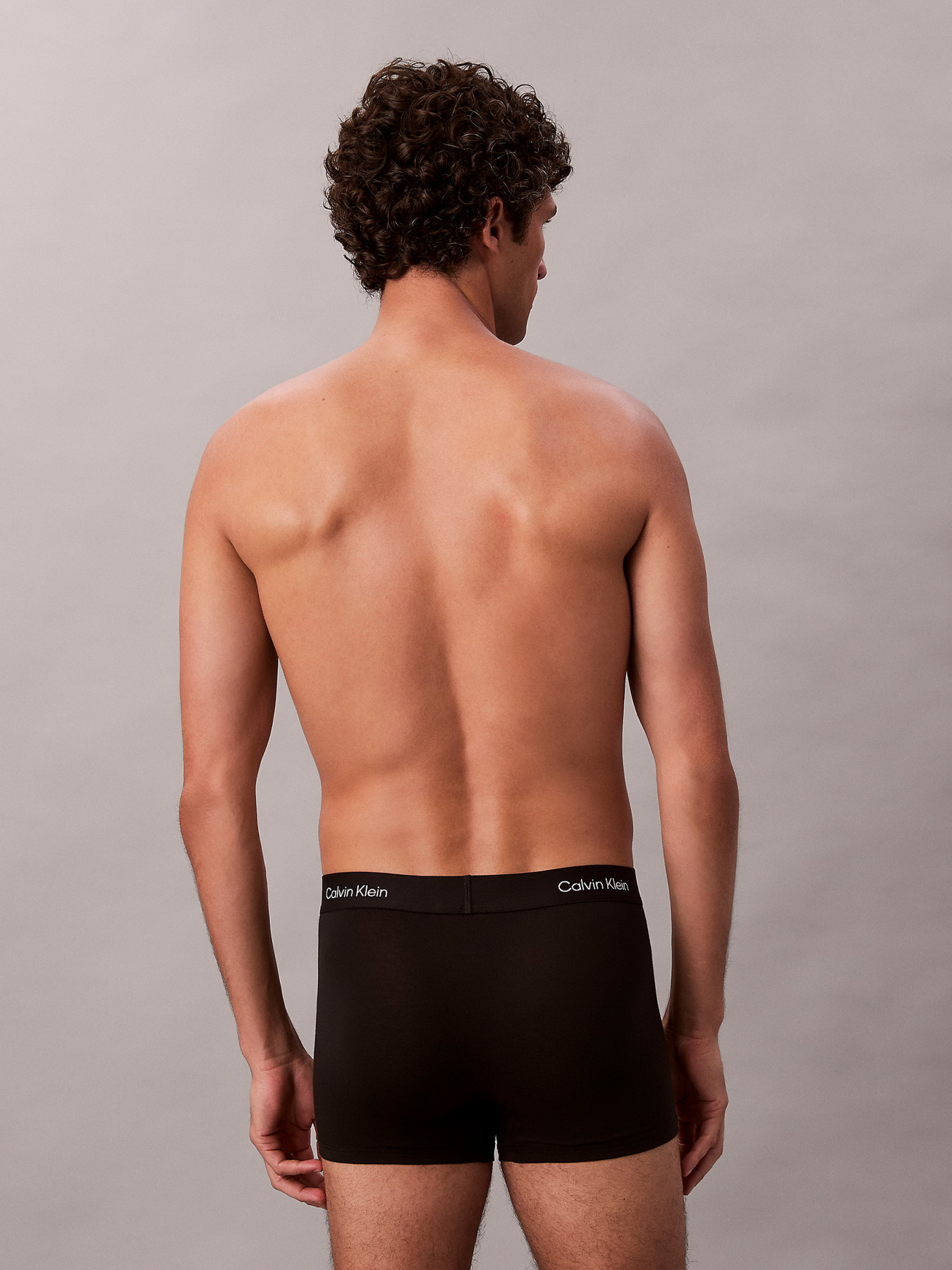 Набір трусів Calvin Klein Underwear модель LV00NB4476-UB1 Фото