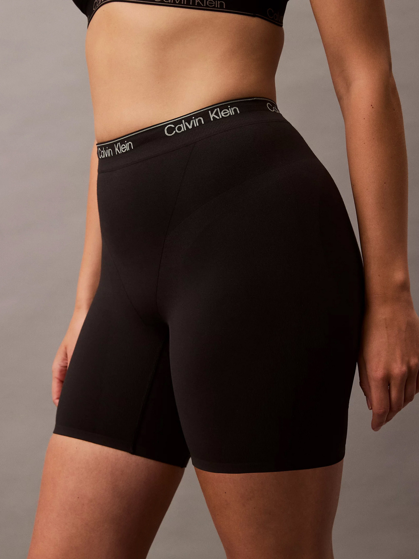 Велосипедки Calvin Klein Underwear модель LV00QF8324-UB1 Фото