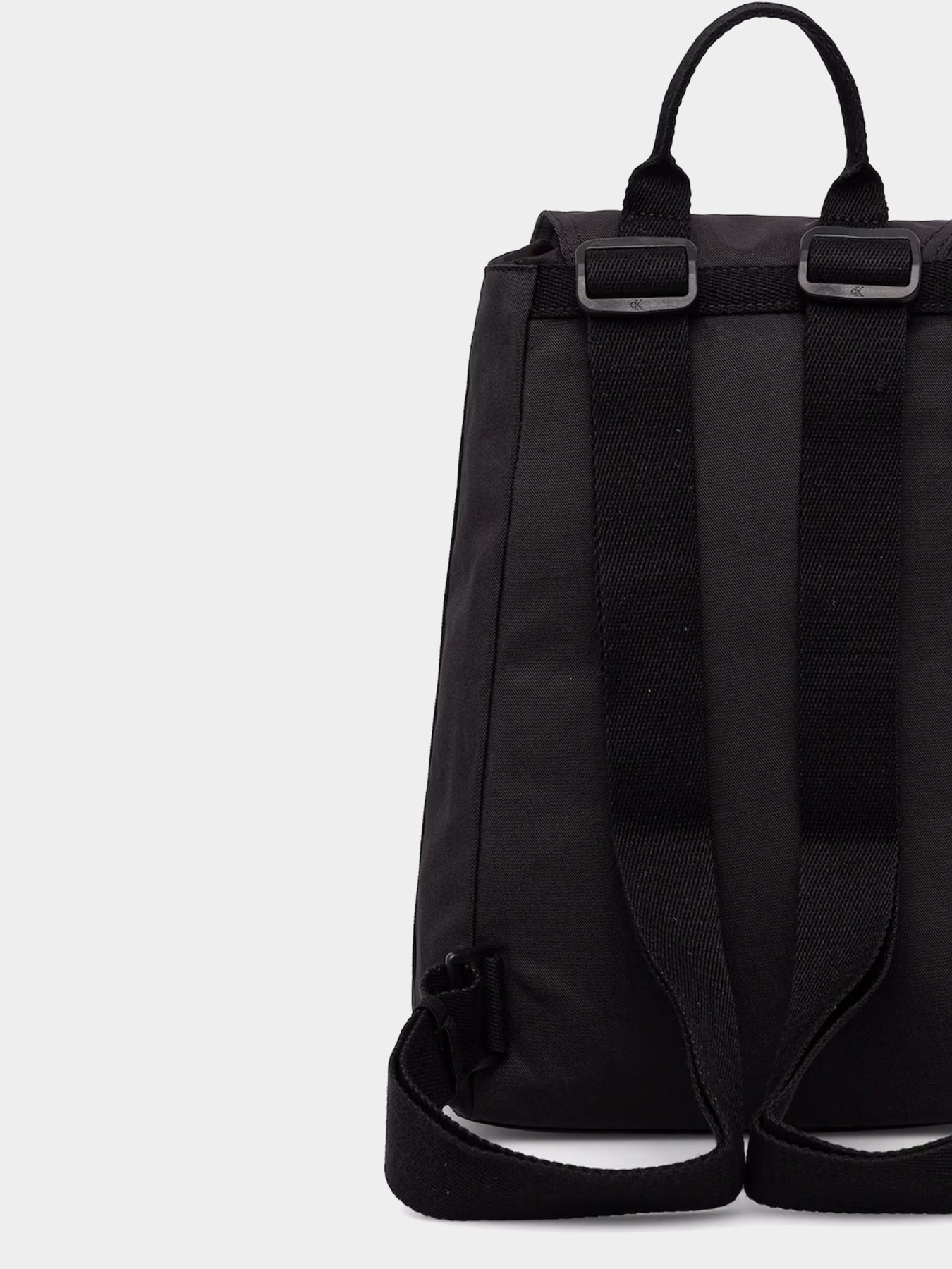 Повсякденний рюкзак Calvin Klein BOLD MINI FLAP BACKPACK модель LV04D3320G-UB1 Повсякденний рюкзак Calvin Klein BOLD MINI FLAP BACKPACK модель LV04D3320G-UB1 Фото