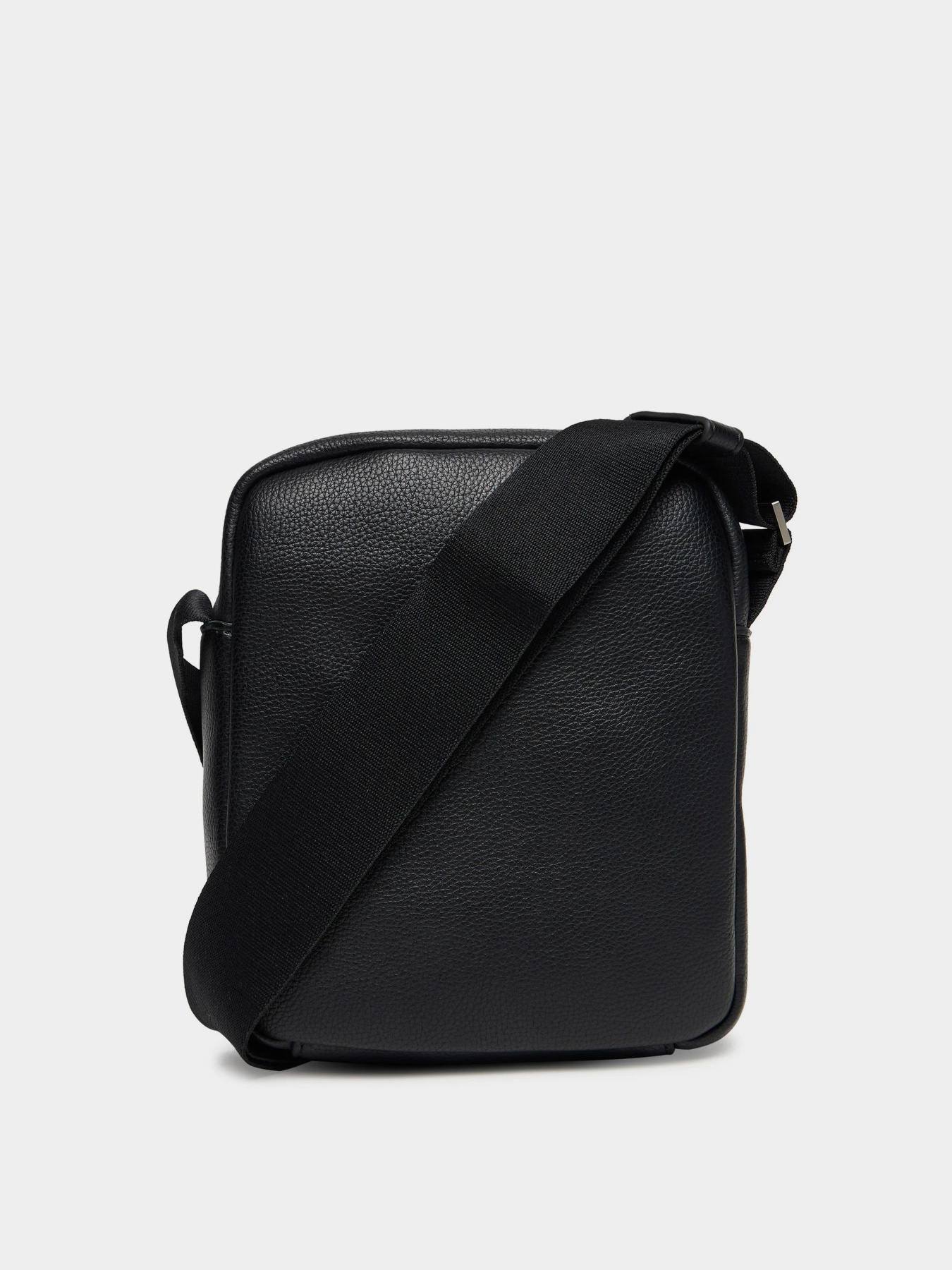 Мессенджер Calvin Klein RAISED REPORTER модель LV04D3160G-UB1 Фото