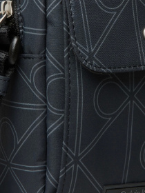 Мессенджер Calvin Klein PRINTED EMBLEM AOP NYLON SLIM модель LV04D3230G-8MN Мессенджер Calvin Klein PRINTED EMBLEM AOP NYLON SLIM модель LV04D3230G-8MN Фото