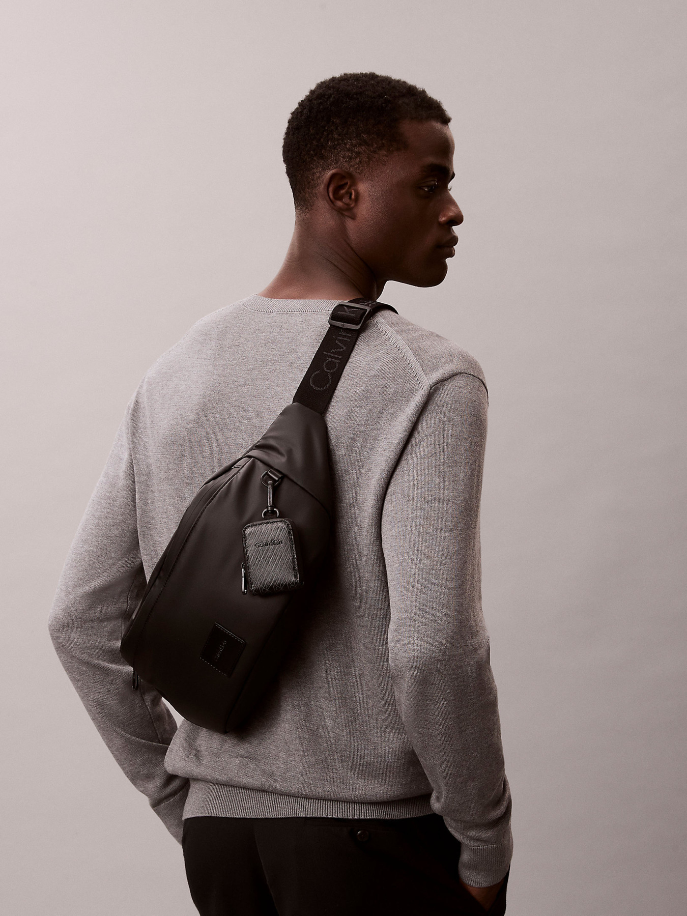 Поясна сумка Calvin Klein PUFFER UTILITY WAISTBAG модель LV04D3198G-UB1 Фото