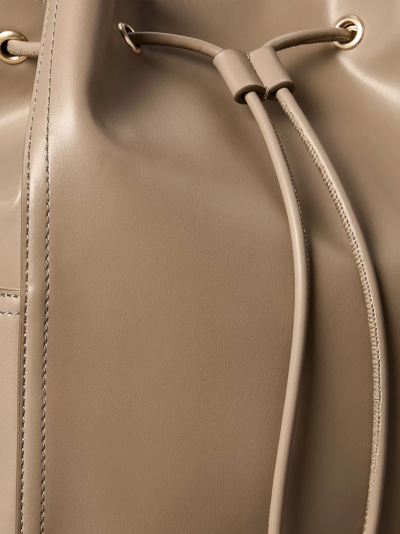 Повсякденний рюкзак Calvin Klein CK DRAWSTRING BACKPACK модель LV04F3329G-VFU Фото