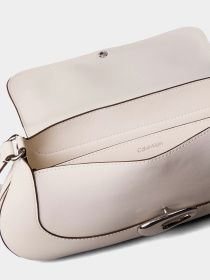 Крос-боді Calvin Klein HARDWARE FLAP SHOULDER BAG модель LV04F3146G-FUP Фото