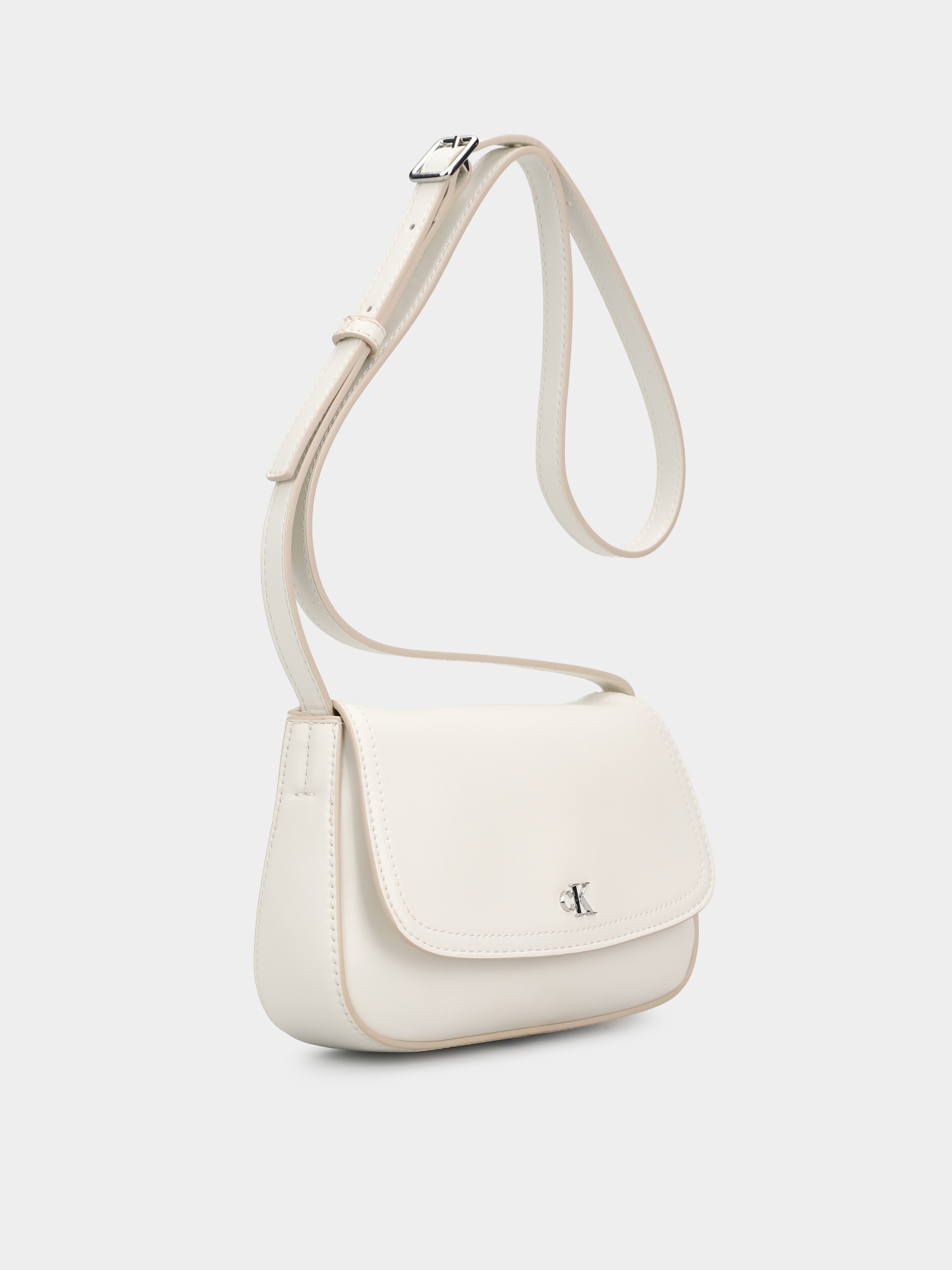 Сумка Calvin Klein CK FLAP CAMERA BAG модель LV04F3421G-FUP Сумка Calvin Klein CK FLAP CAMERA BAG модель LV04F3421G-FUP Фото