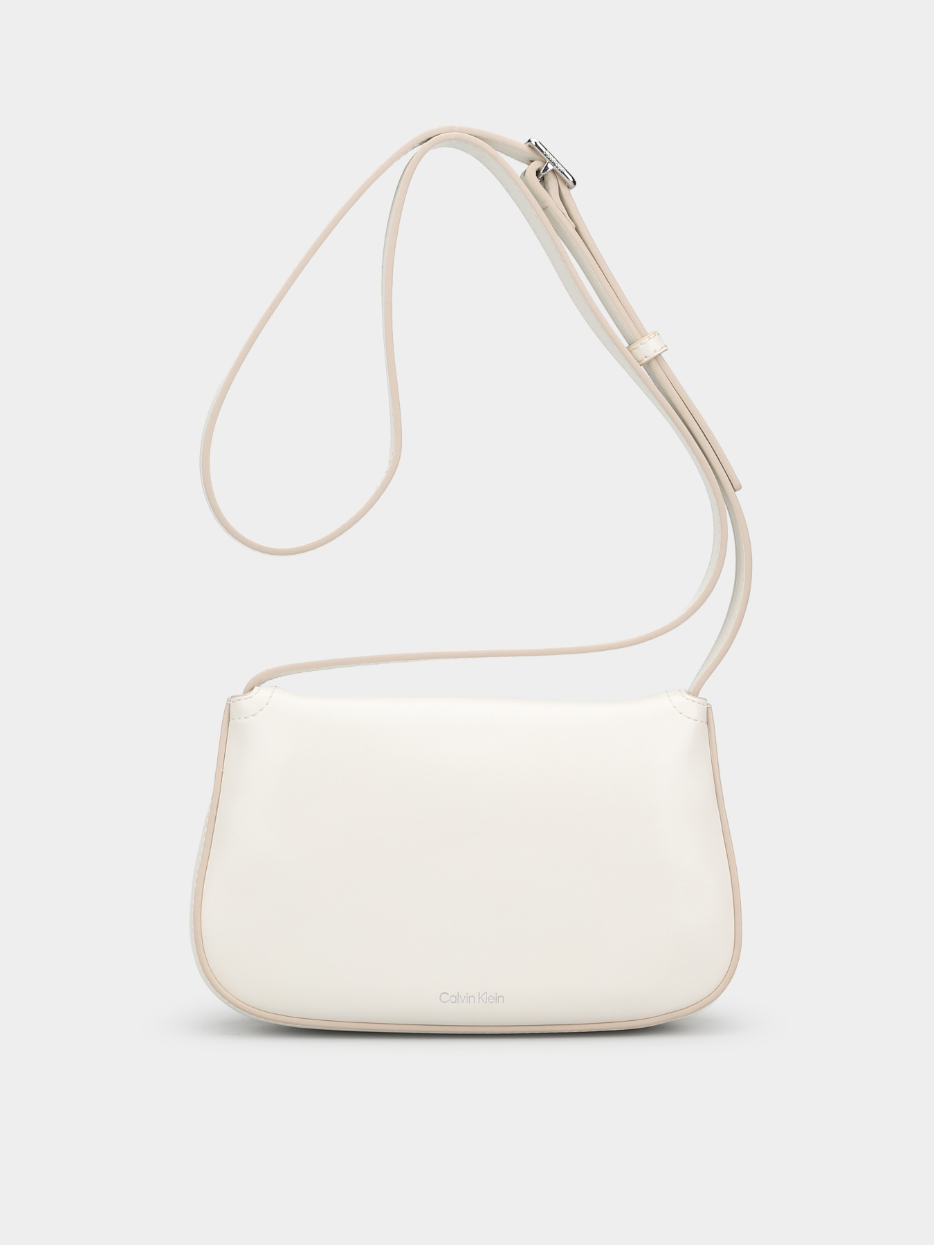 Сумка Calvin Klein CK FLAP CAMERA BAG модель LV04F3421G-FUP Сумка Calvin Klein CK FLAP CAMERA BAG модель LV04F3421G-FUP Фото