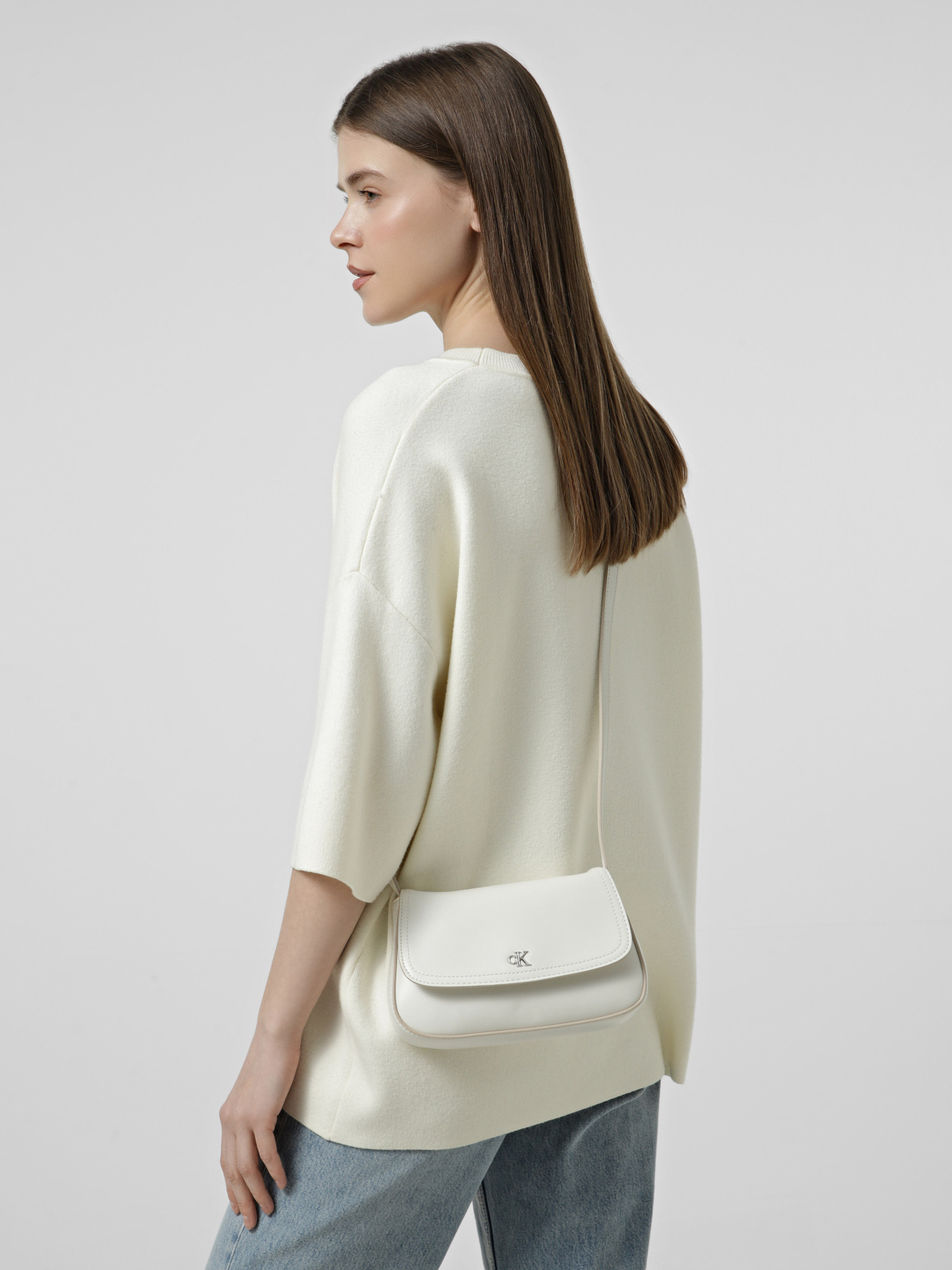 Сумка Calvin Klein CK FLAP CAMERA BAG модель LV04F3421G-FUP Сумка Calvin Klein CK FLAP CAMERA BAG модель LV04F3421G-FUP Фото