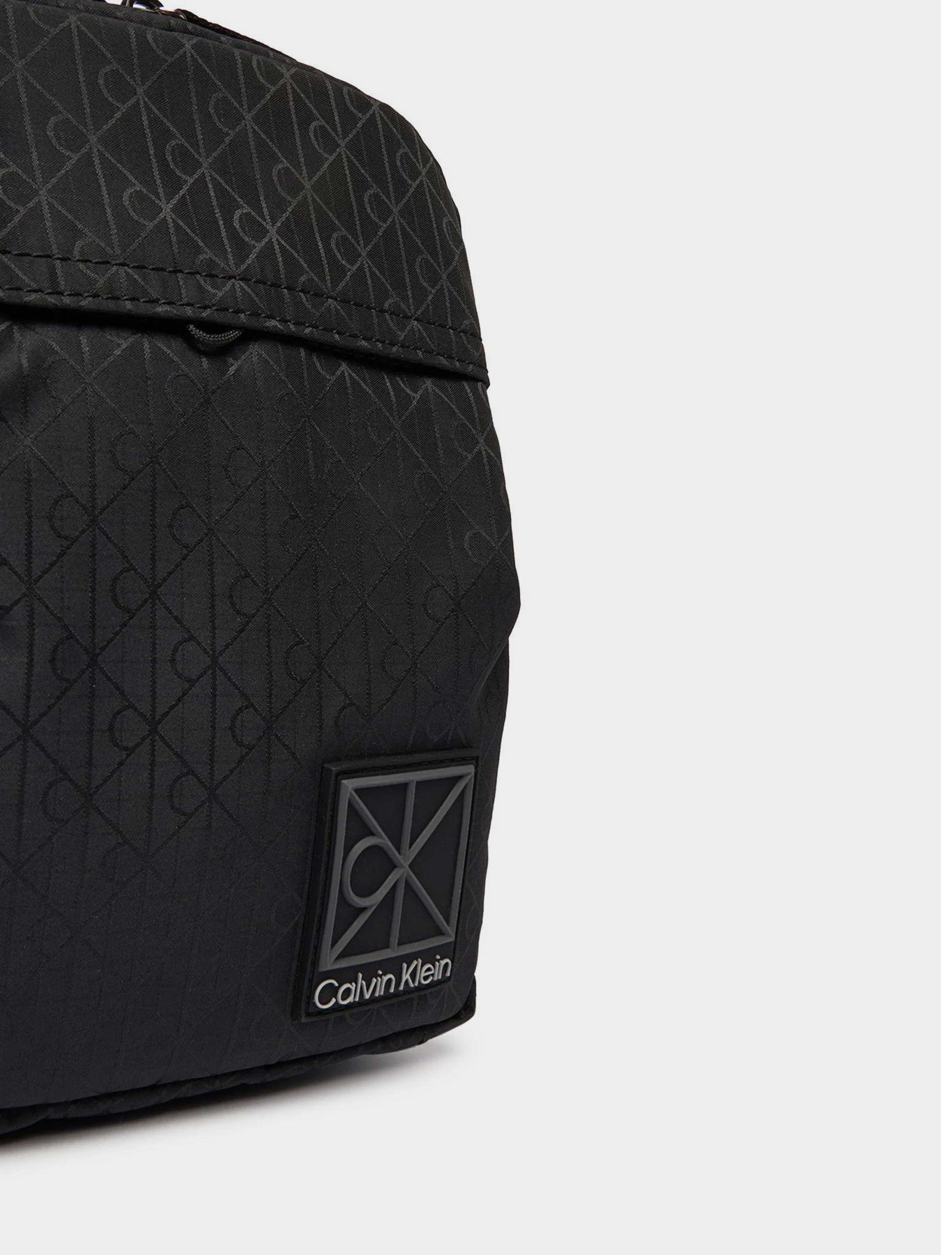 Сумки Calvin Klein UTILITY EMBLEM REPORTER модель LV04D3303G-UB1 Фото