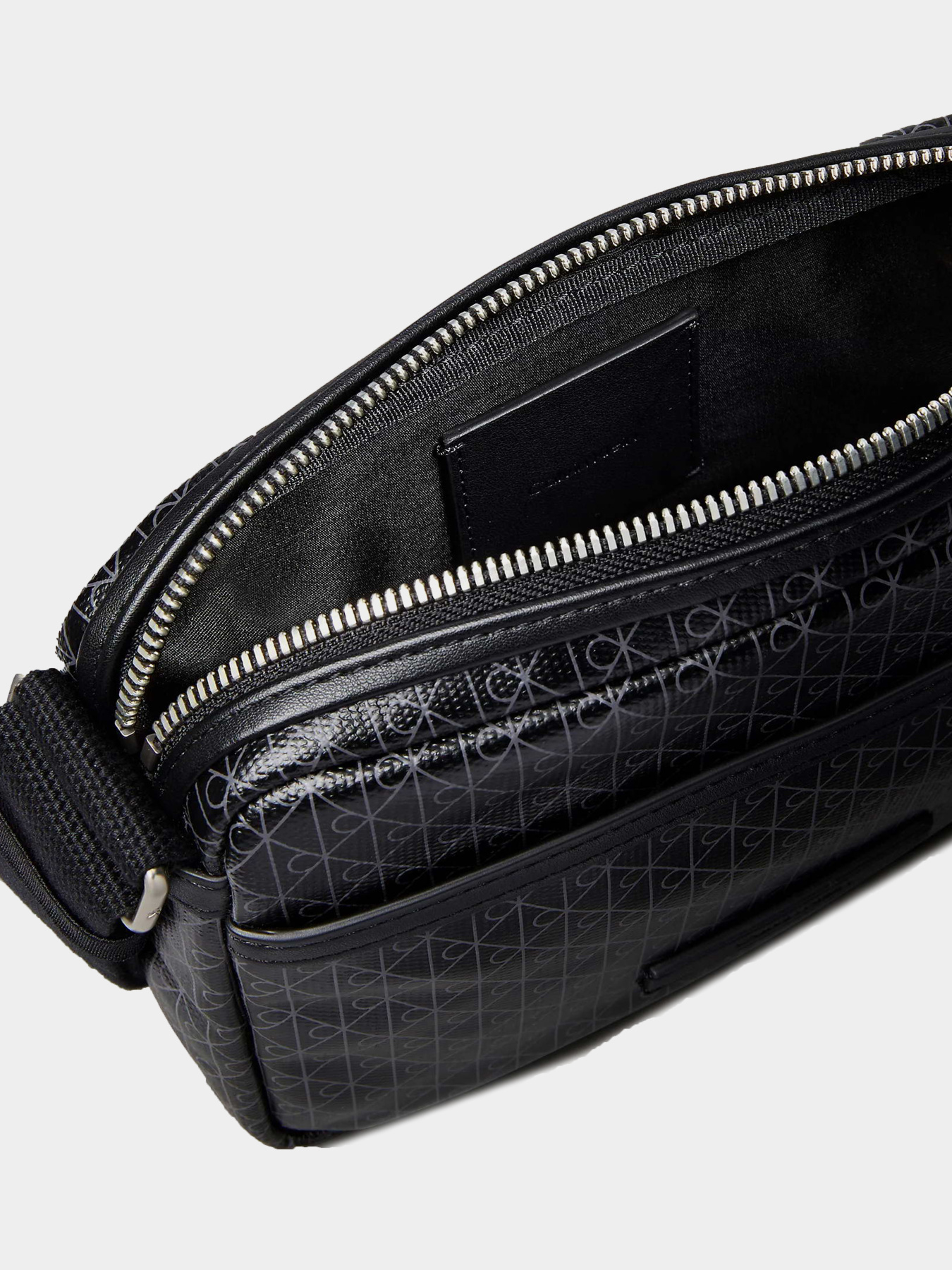 Сумки Calvin Klein EMBLEM AOP COATED CAMERA BAG модель LV04D3314G-UB1 Фото