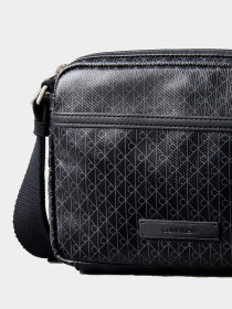 Сумки Calvin Klein EMBLEM AOP COATED CAMERA BAG модель LV04D3314G-UB1 Фото