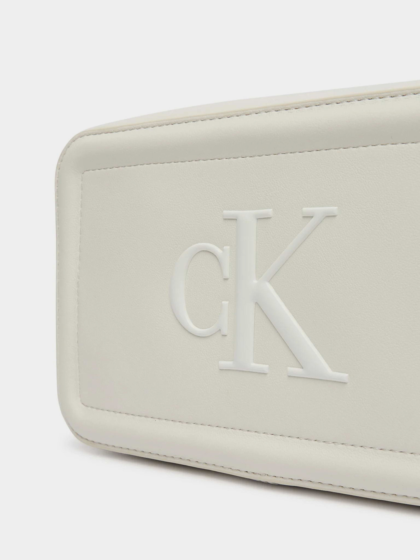 Сумки Calvin Klein BOLD CK CAMERA BAG модель LV04F3220G-4LX Фото