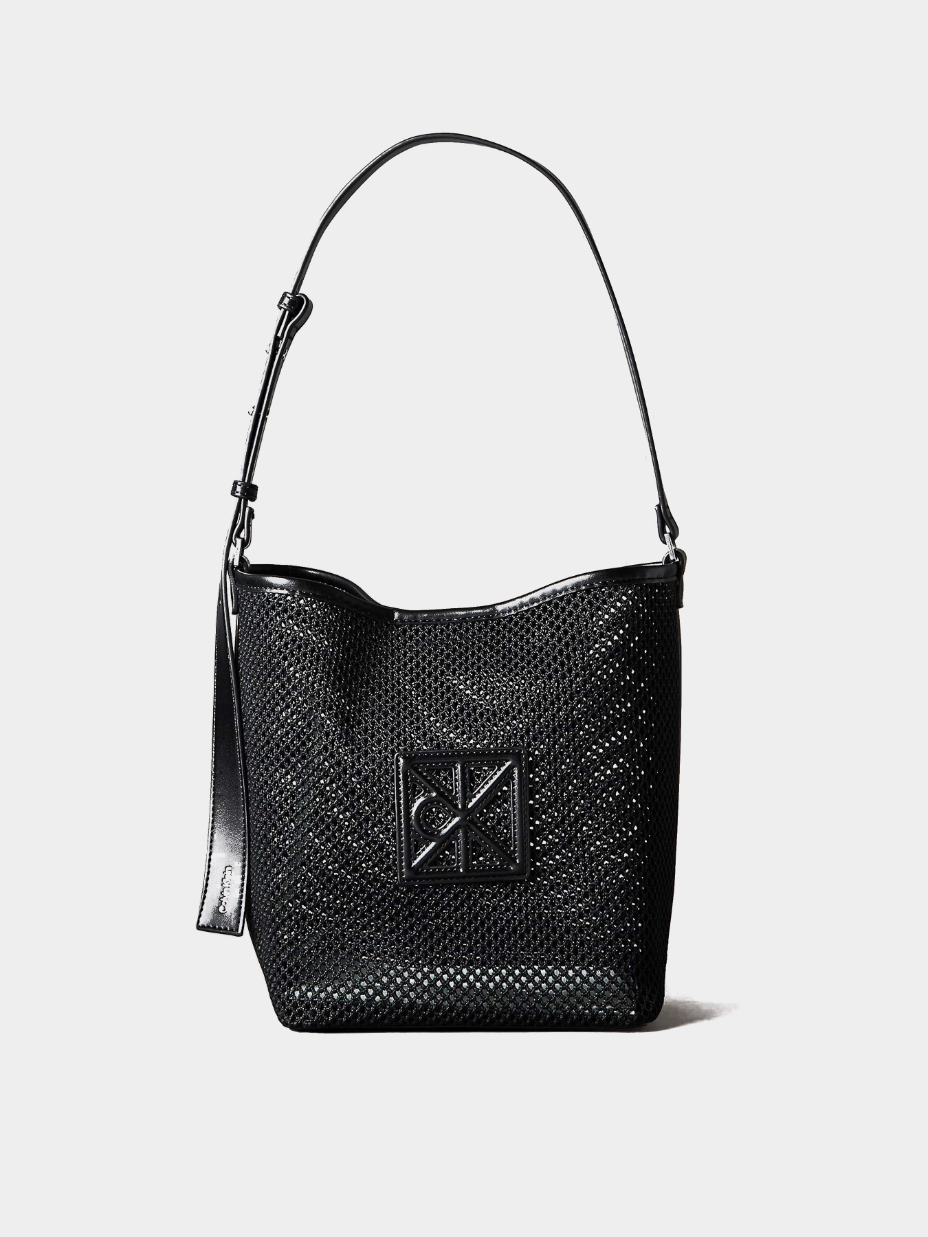Сумки Calvin Klein EMBLEM MESH BUCKET модель LV04F3423G-UB1 Фото