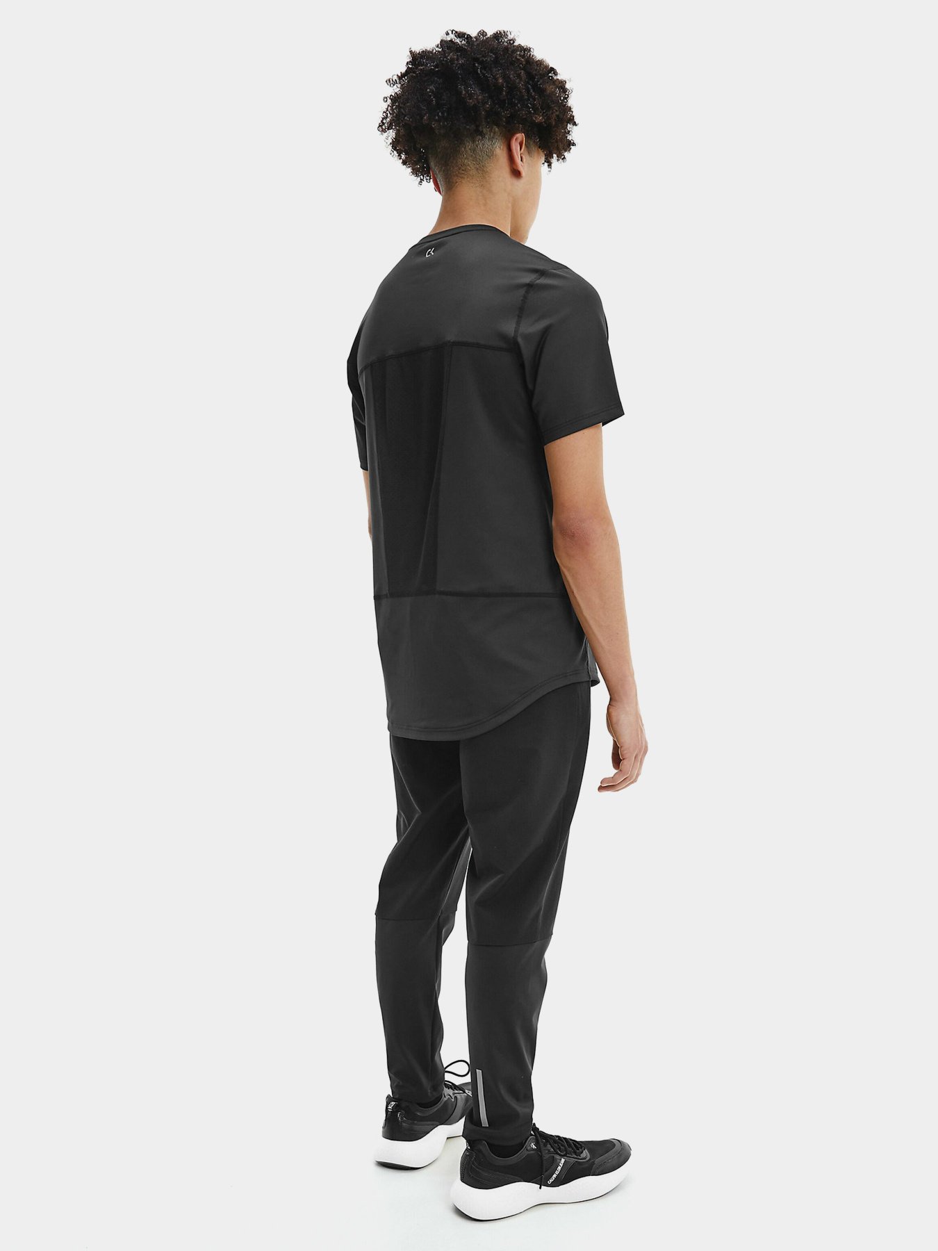 Футболка Calvin Klein модель 00GMS1K137-007 Фото