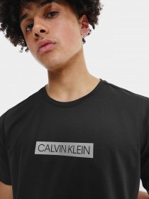 Футболка Calvin Klein модель 00GMS1K137-007 Фото