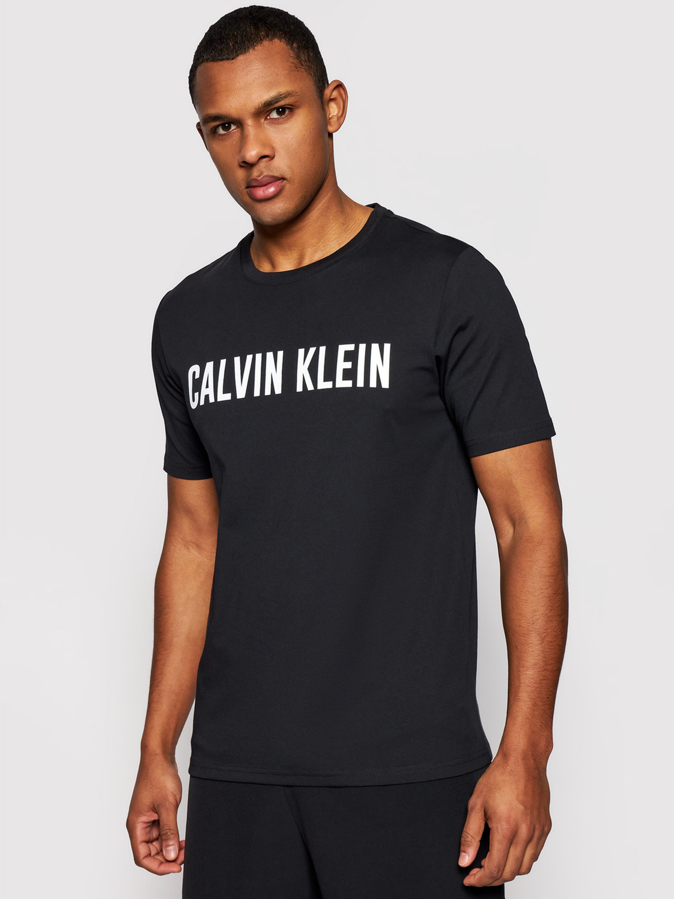 Футболки и поло Calvin Klein модель 00GMS1K153-007 Фото