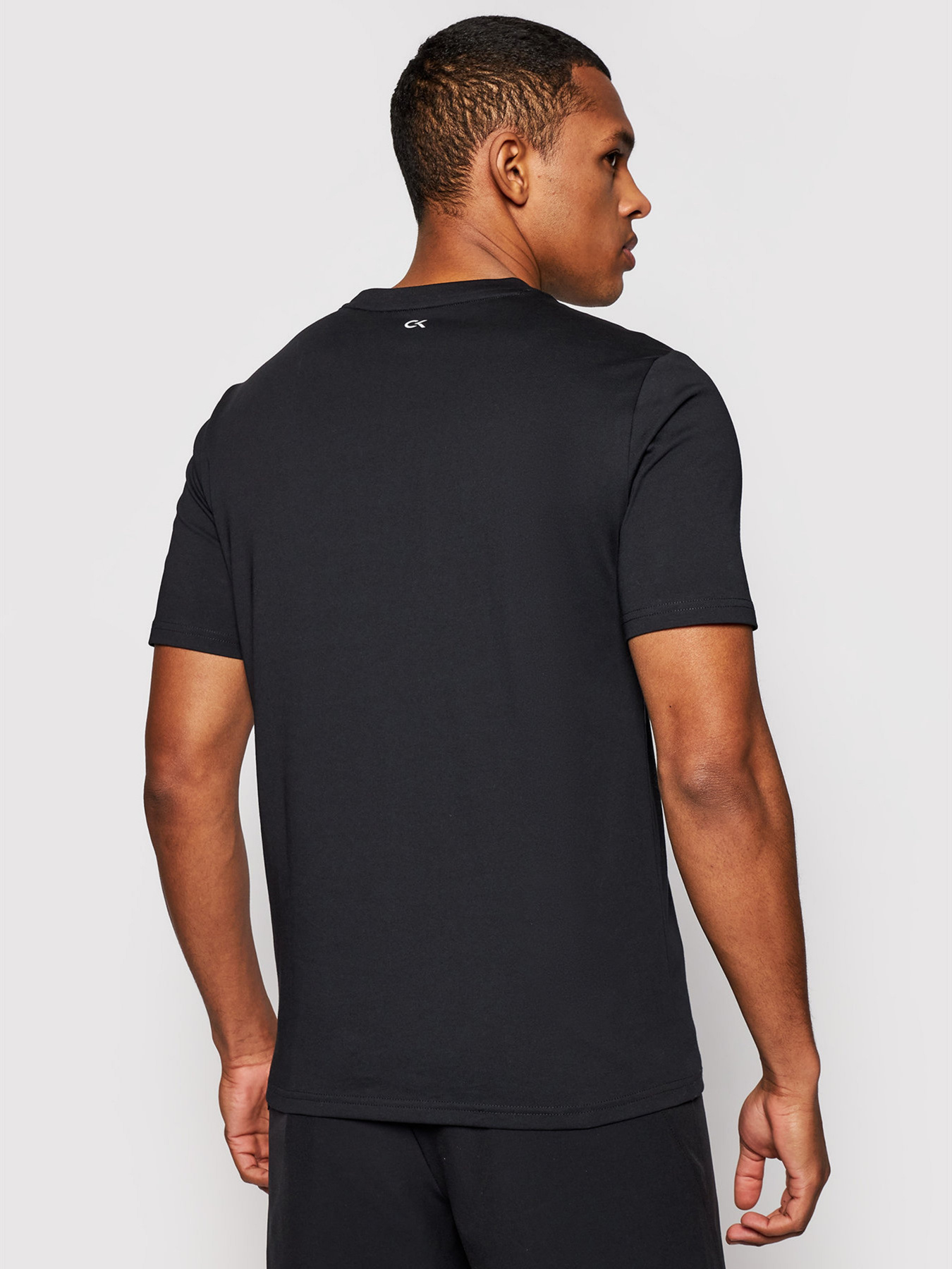 Футболки и поло Calvin Klein модель 00GMS1K153-007 Фото