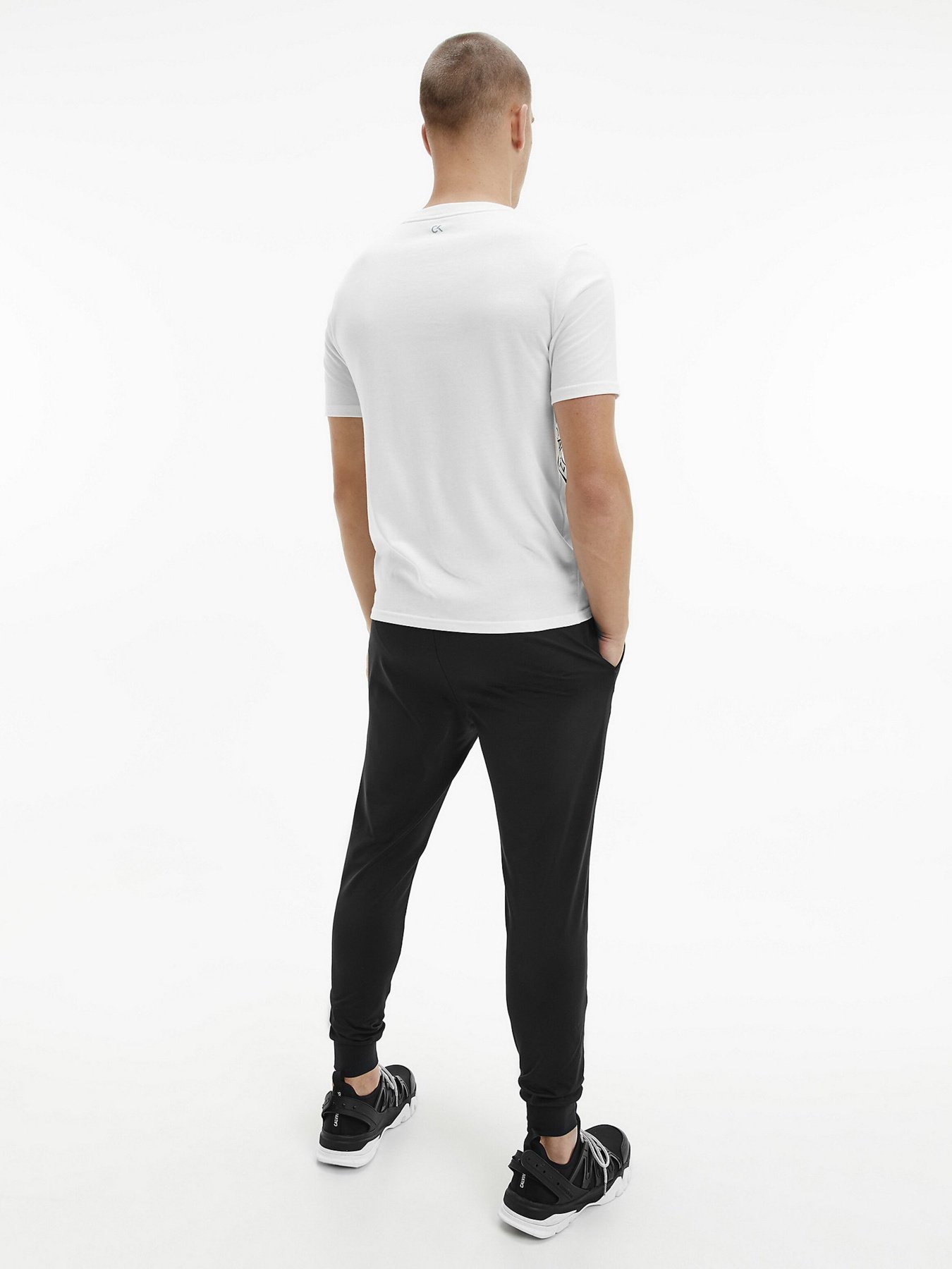 Футболки і поло Calvin Klein Модель 00GMS1K263-100 Фото