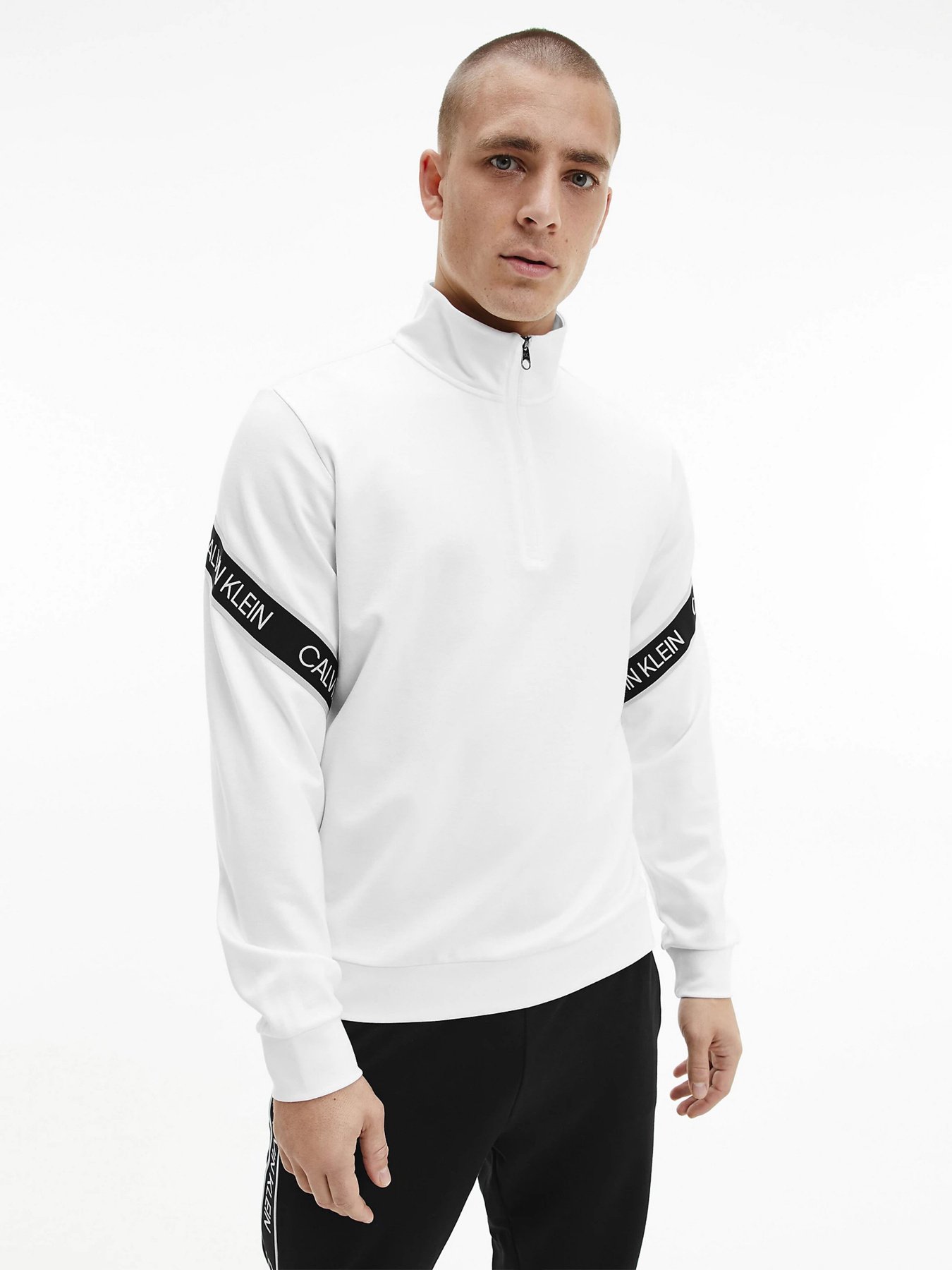 Джемпер Calvin Klein модель 00GMS1W332-100 Фото