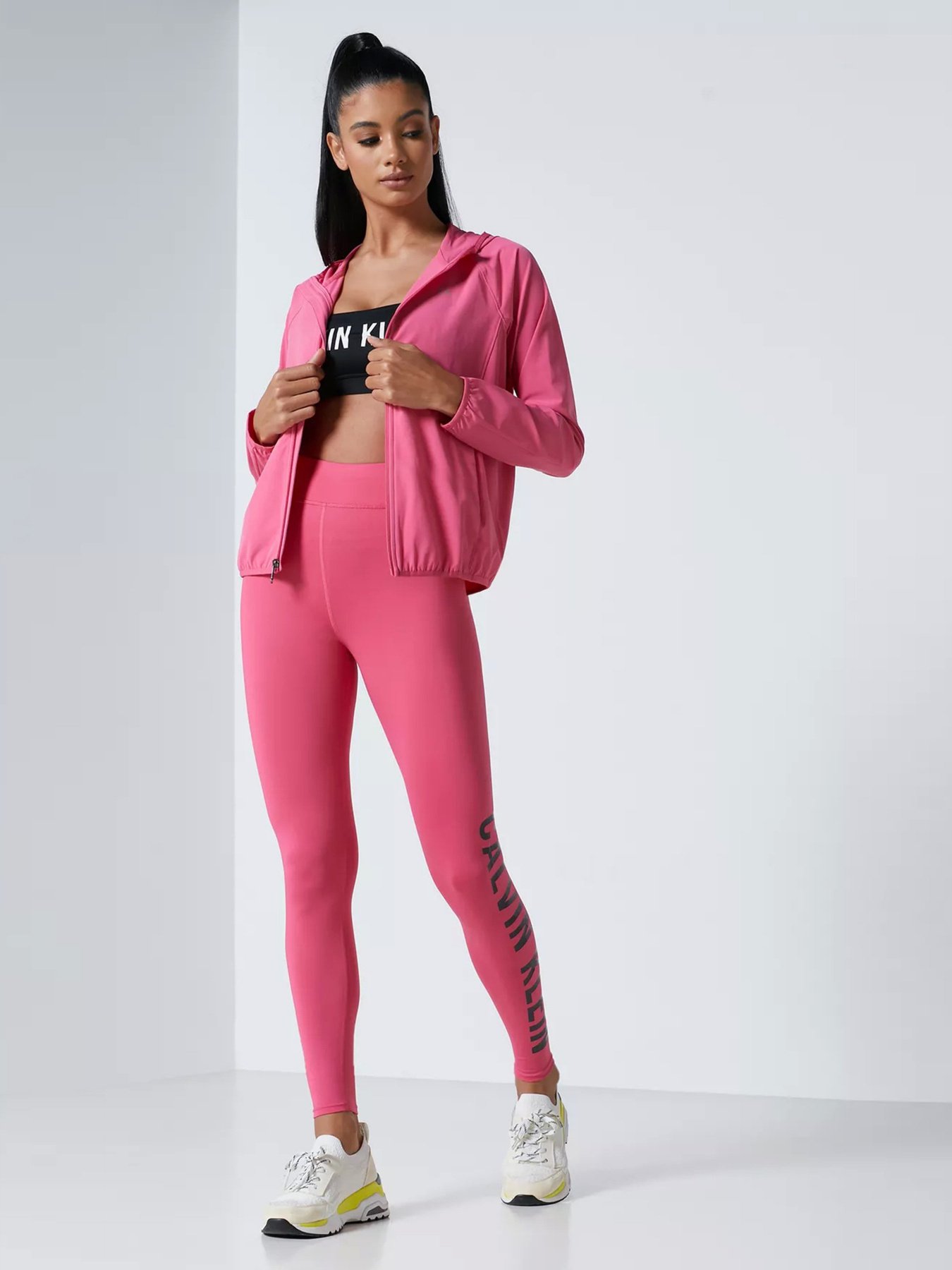 Ветровка Calvin Klein Wind модель 00GWF0O508-624 Фото