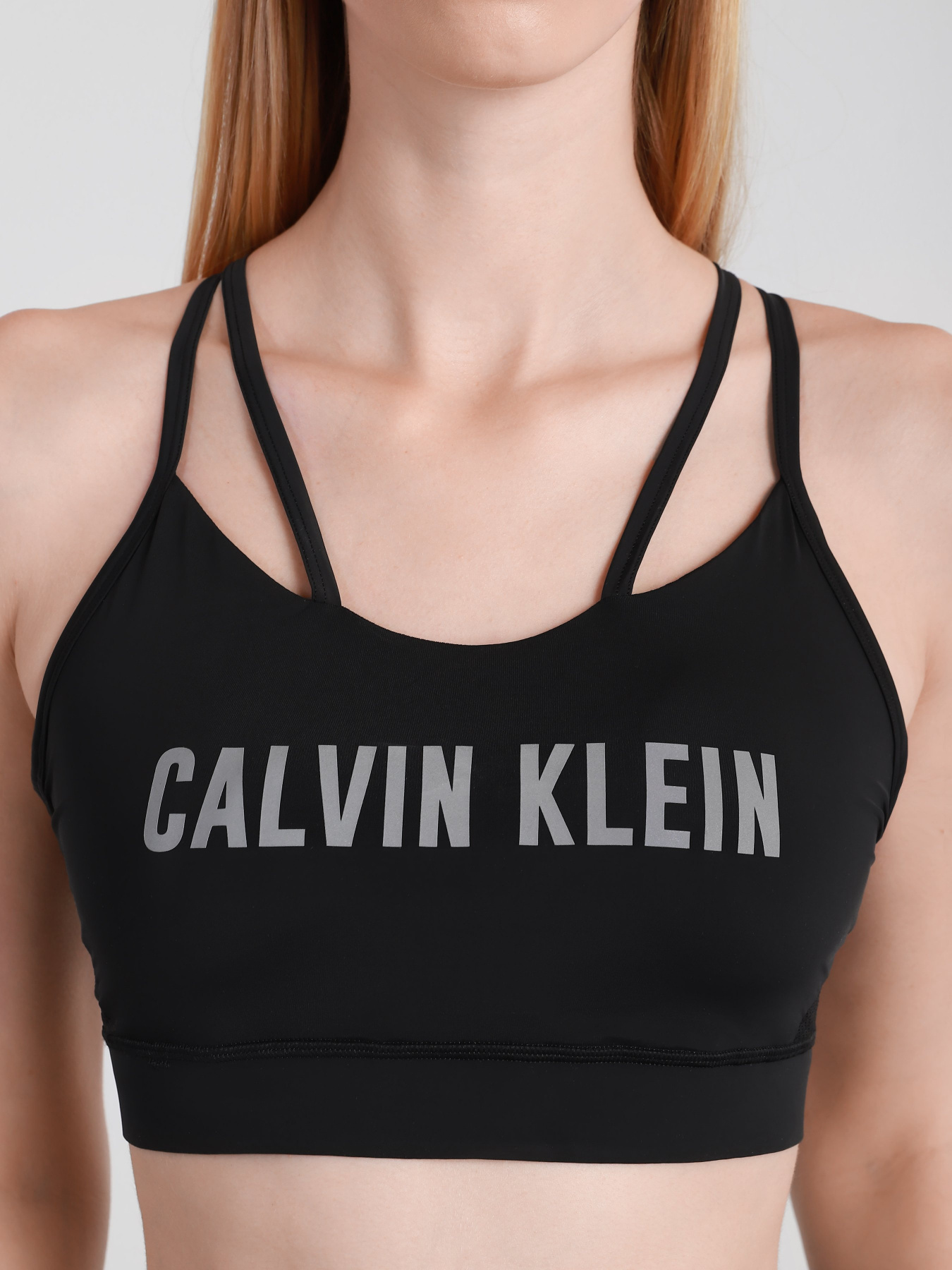 Топ Calvin Klein модель 00GWS1K146-007 Фото