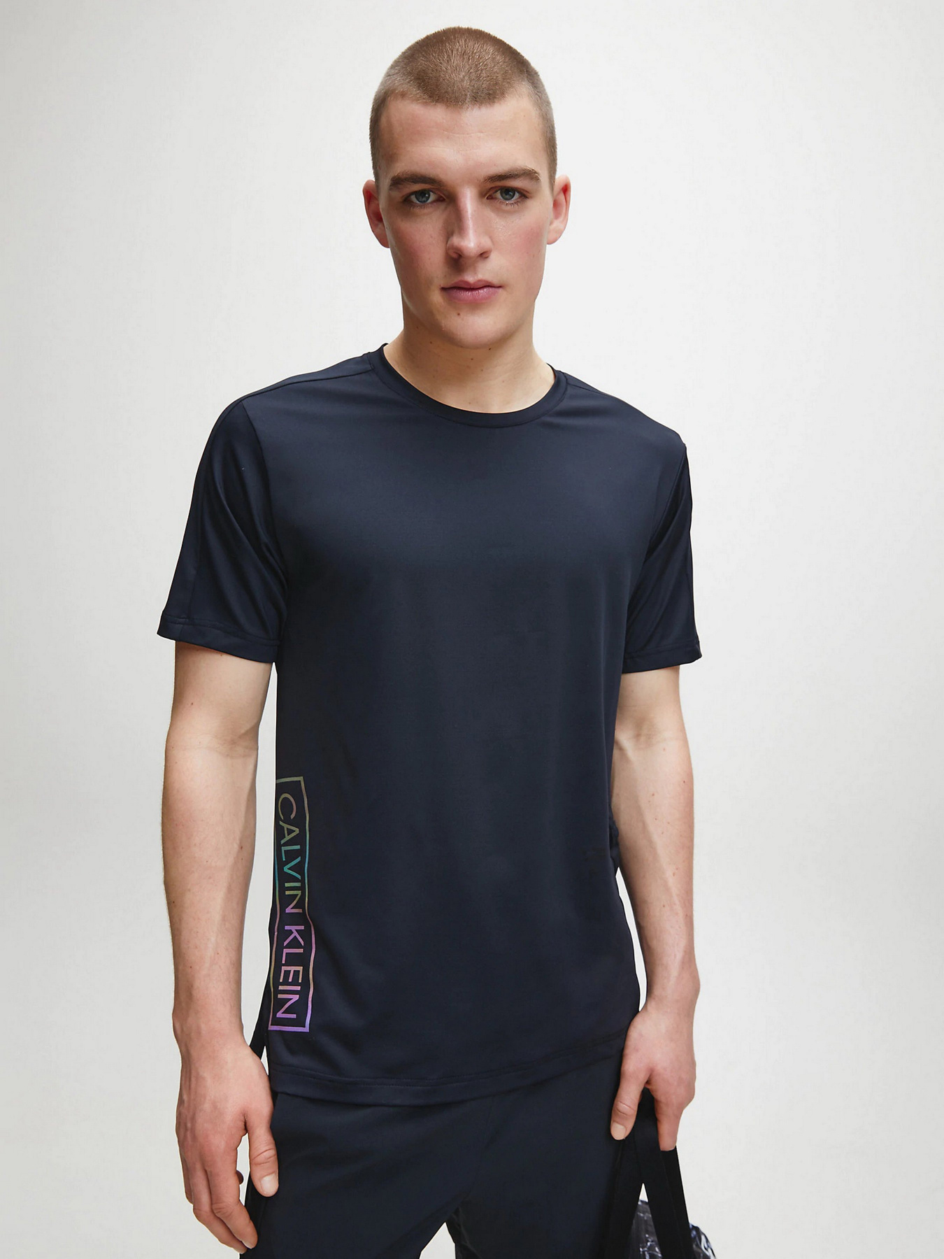 Спортивна футболка Calvin Klein модель 00GMT0K115-007 Фото