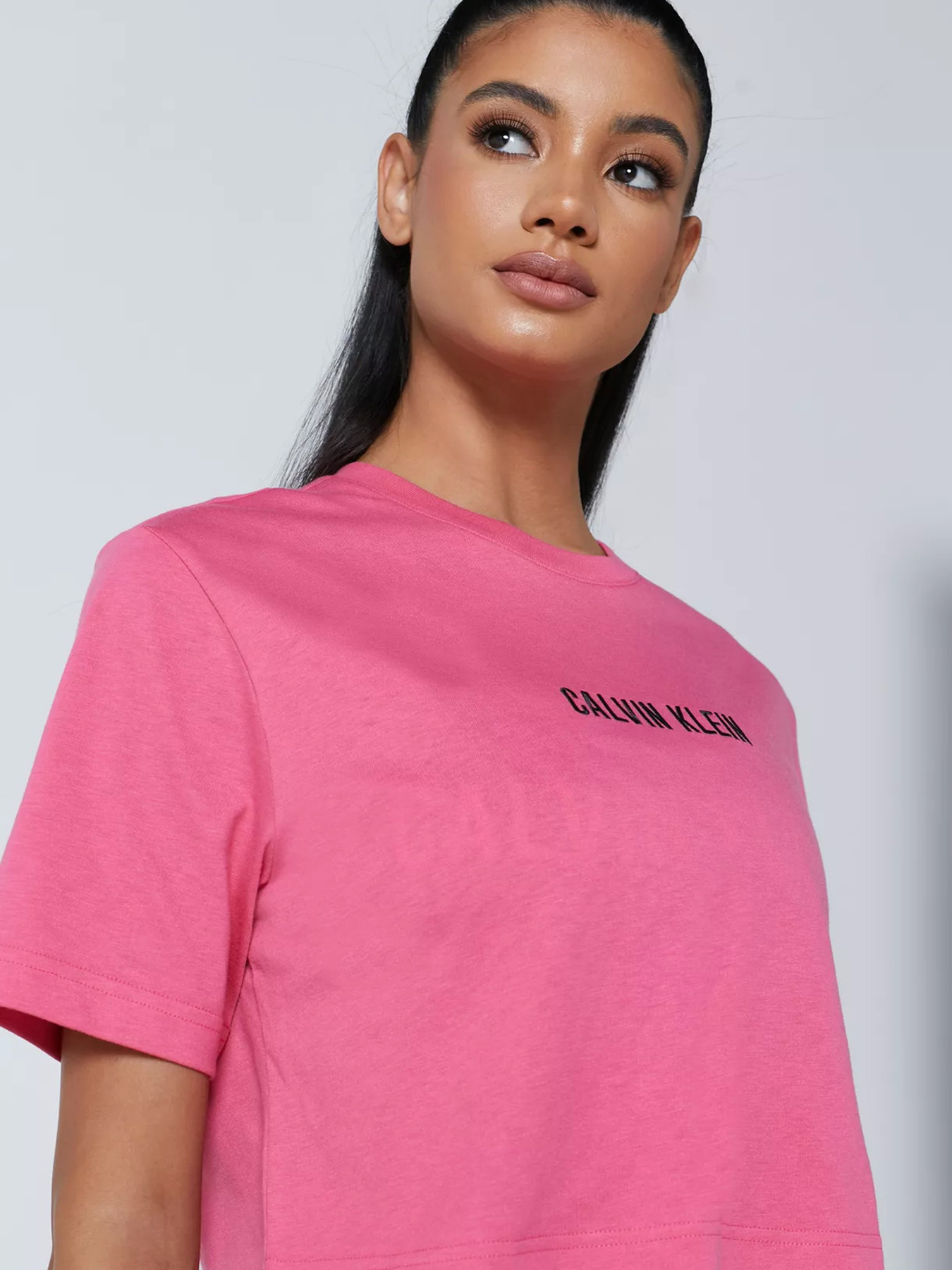 Спортивная футболка Calvin Klein модель 00GWS1K197-624 Спортивная футболка Calvin Klein модель 00GWS1K197-624 Фото