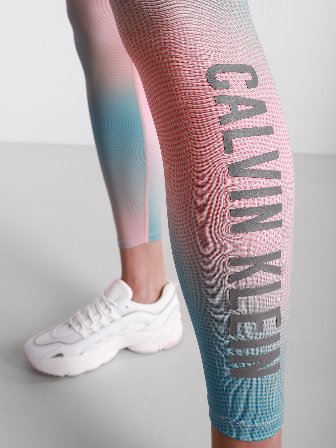 Легінси Calvin Klein модель 00GWS1L655-623 Фото