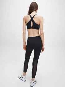 Топ Calvin Klein модель 00GWS0K137-002 Фото