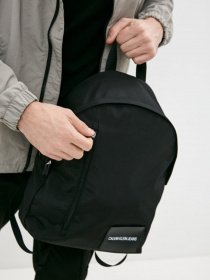 Рюкзаки Calvin Klein модель K50K506355_BDS0 Фото