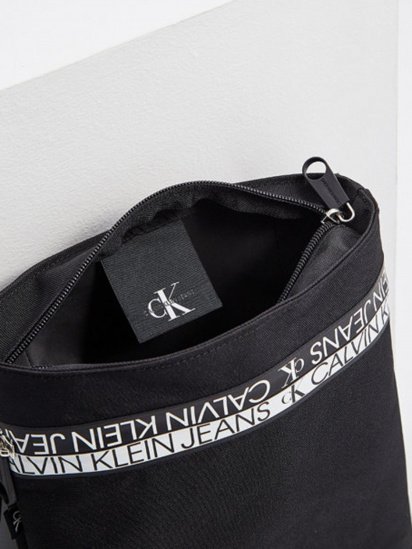 Мессенджер Calvin Klein модель K50K506539_BDS0 — фото 4 - INTERTOP