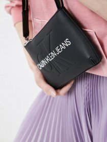 Кросс-боди Calvin Klein модель K60K607462_BDS0 Фото
