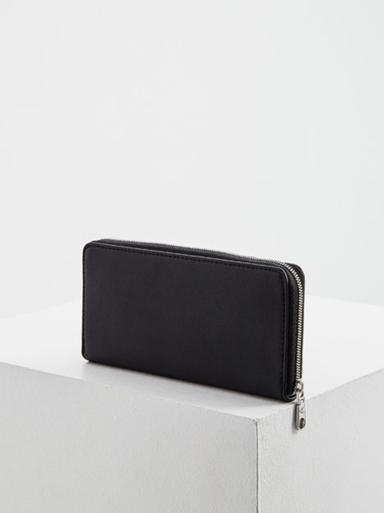 Кошелек Calvin Klein модель K60K607634_BDS0 Фото