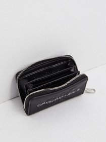 Гаманець Calvin Klein модель K60K608007_BDS0 Фото