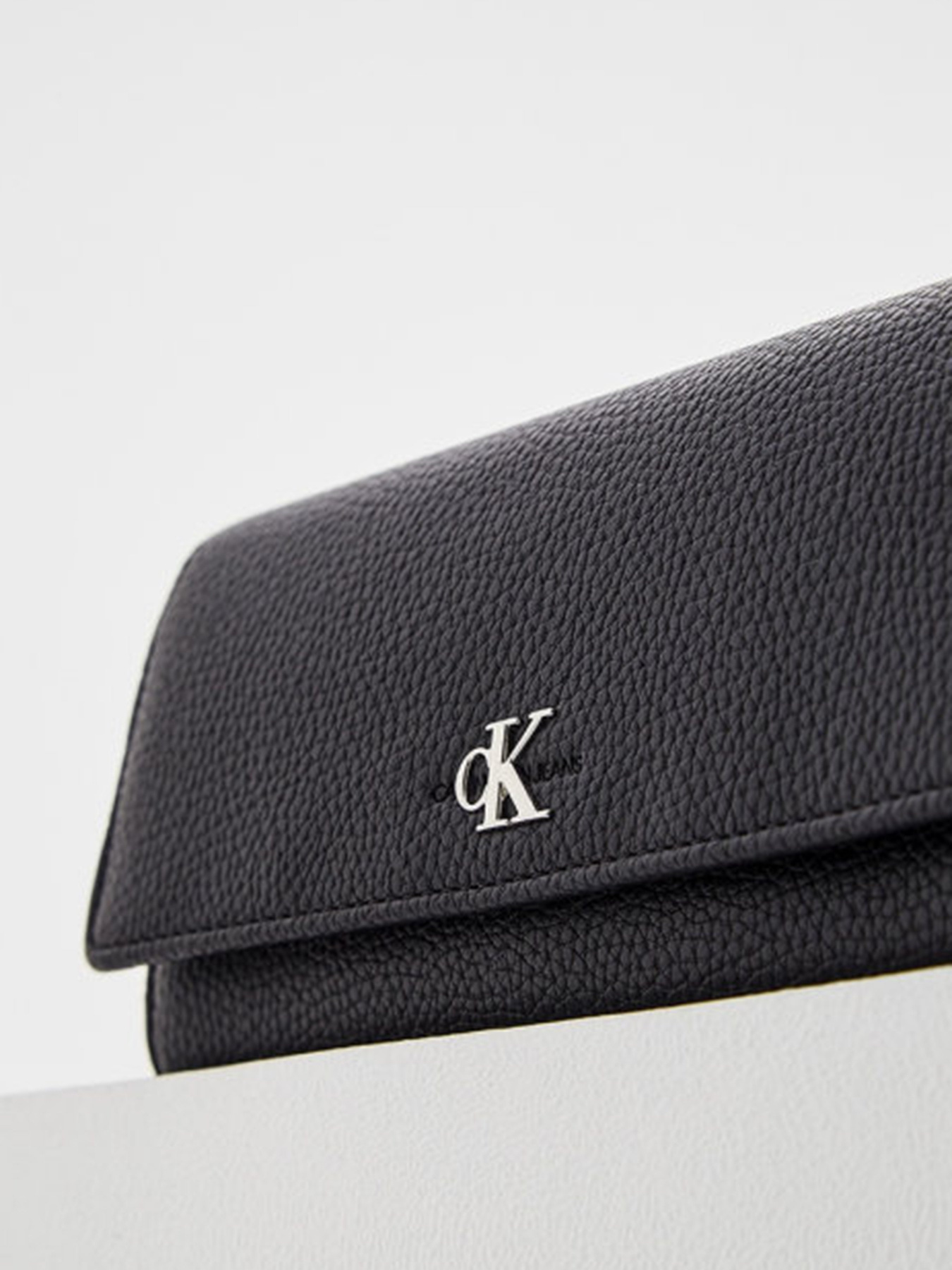 Кошелек Calvin Klein модель K60K608012_BDS0 Фото