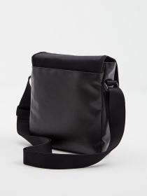 Крос-боді Calvin Klein модель K50K506359_BDS0 Фото