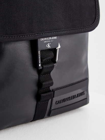 Кросс-боди Calvin Klein модель K50K506359_BDS0 — фото 3 - INTERTOP