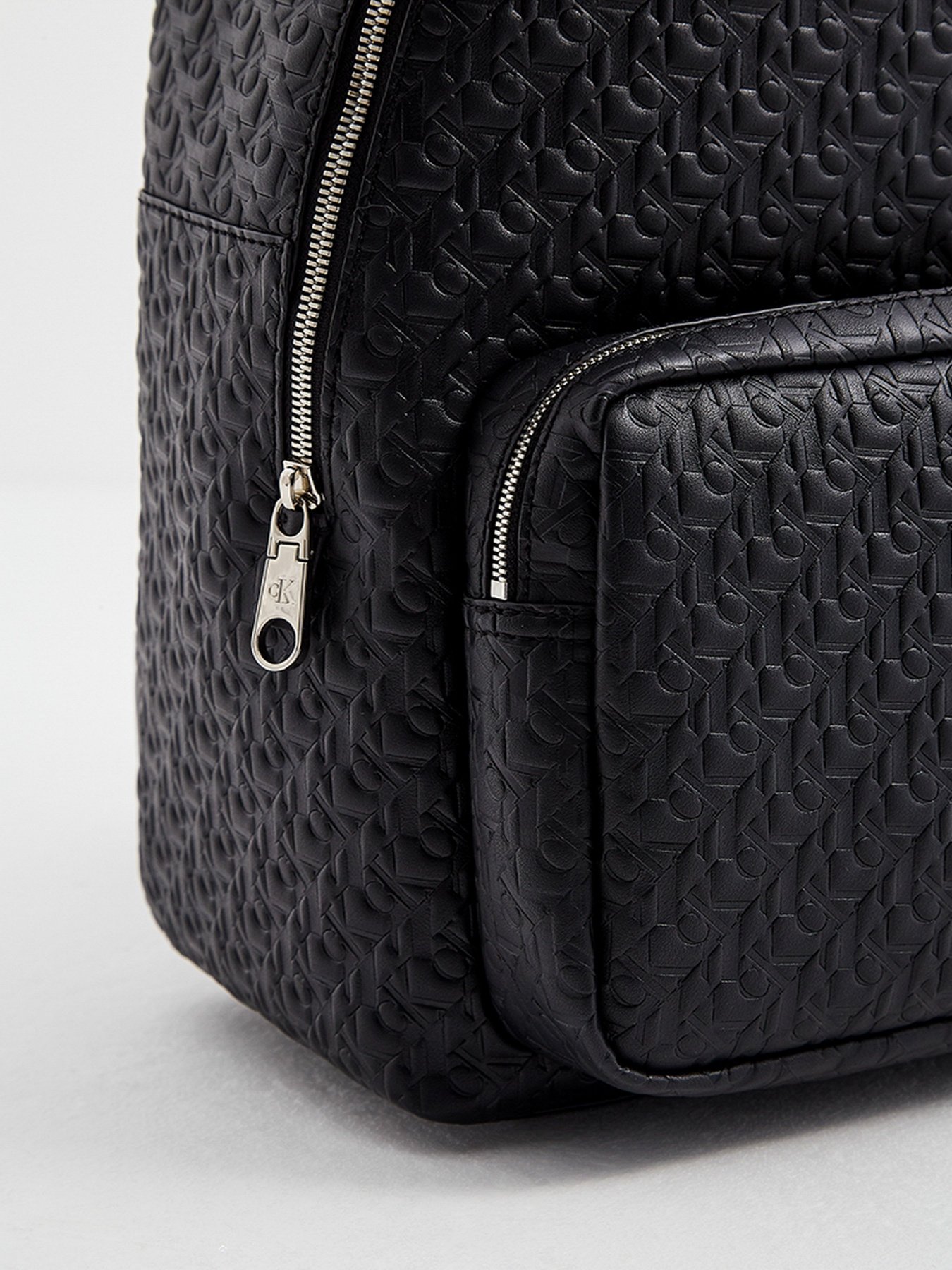 Рюкзаки Calvin Klein модель K50K506375_BDS0 Фото