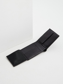 Кошелек Calvin Klein модель K50K506387_BAX0 Фото